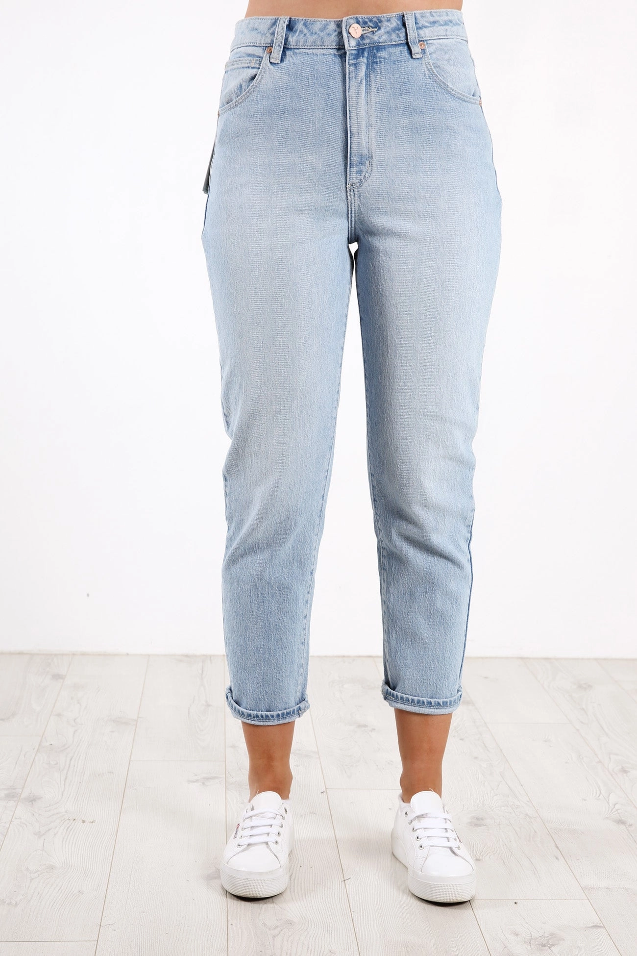 A 94 High Slim Jean Gina Versatile Fit