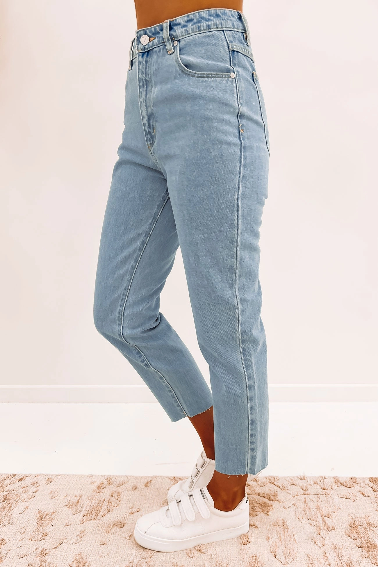 A 94 High Slim Petite Jean Walk Away Lightweight Denim Blend