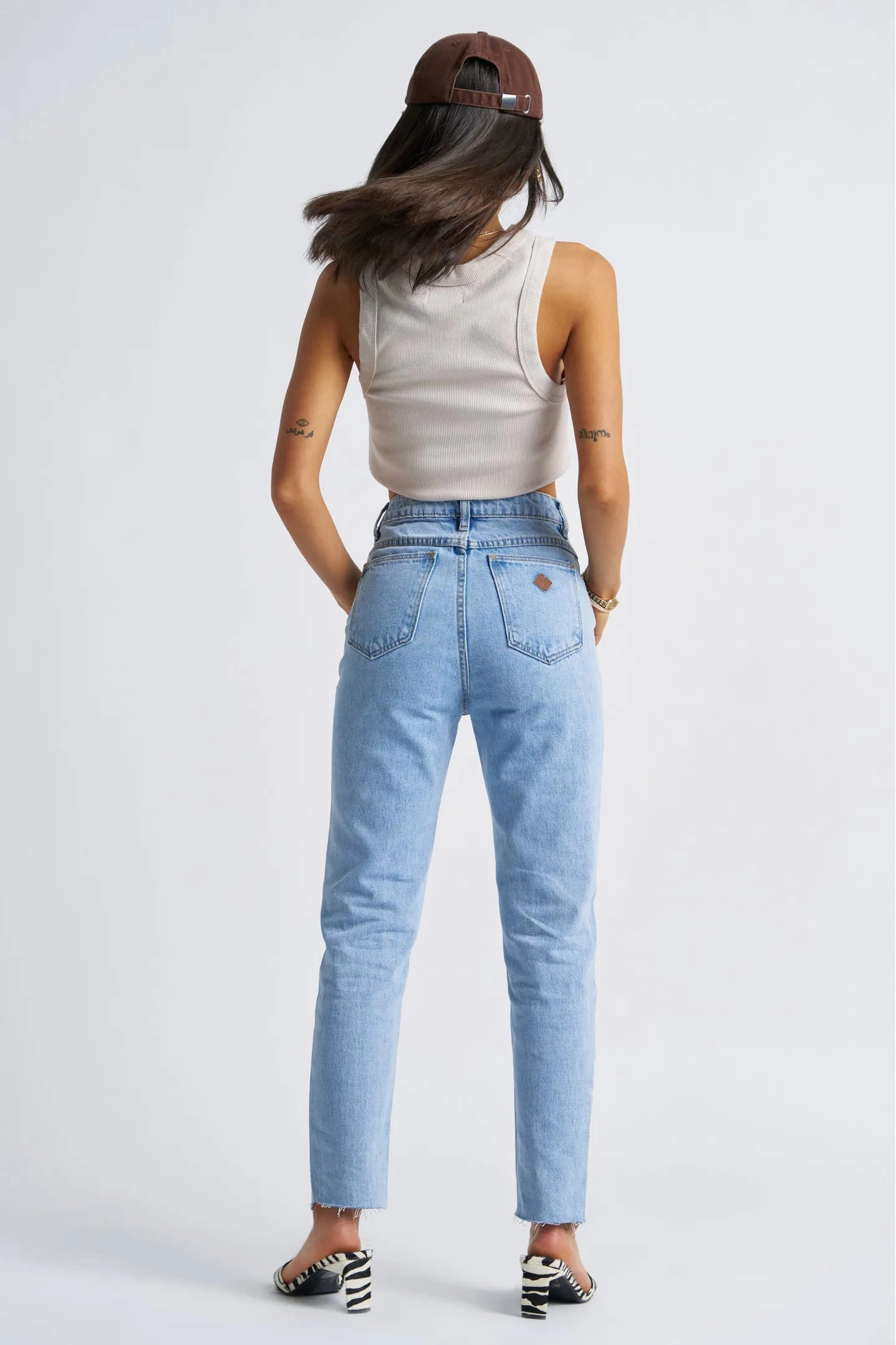 A 94 High Slim Petite Jean Walk Away Stretch Road Trip Brunch Outfit