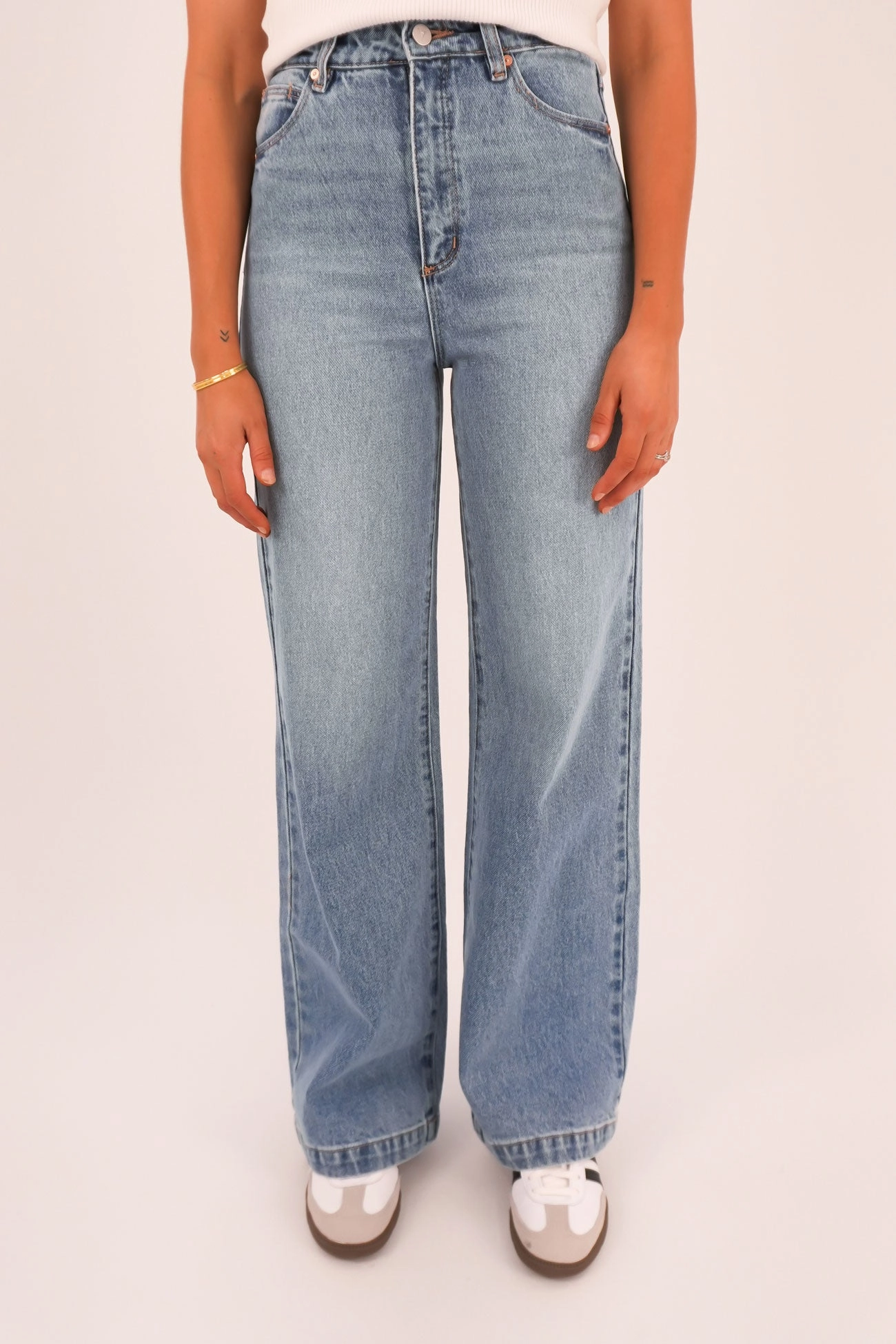 A 94 Wide Jean Liv Chill Attire Core Style