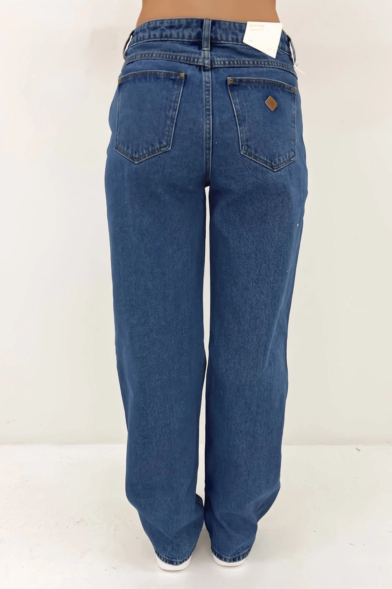 A 95 Baggy Jean Liliana Year Rounder Vibrant Trendy