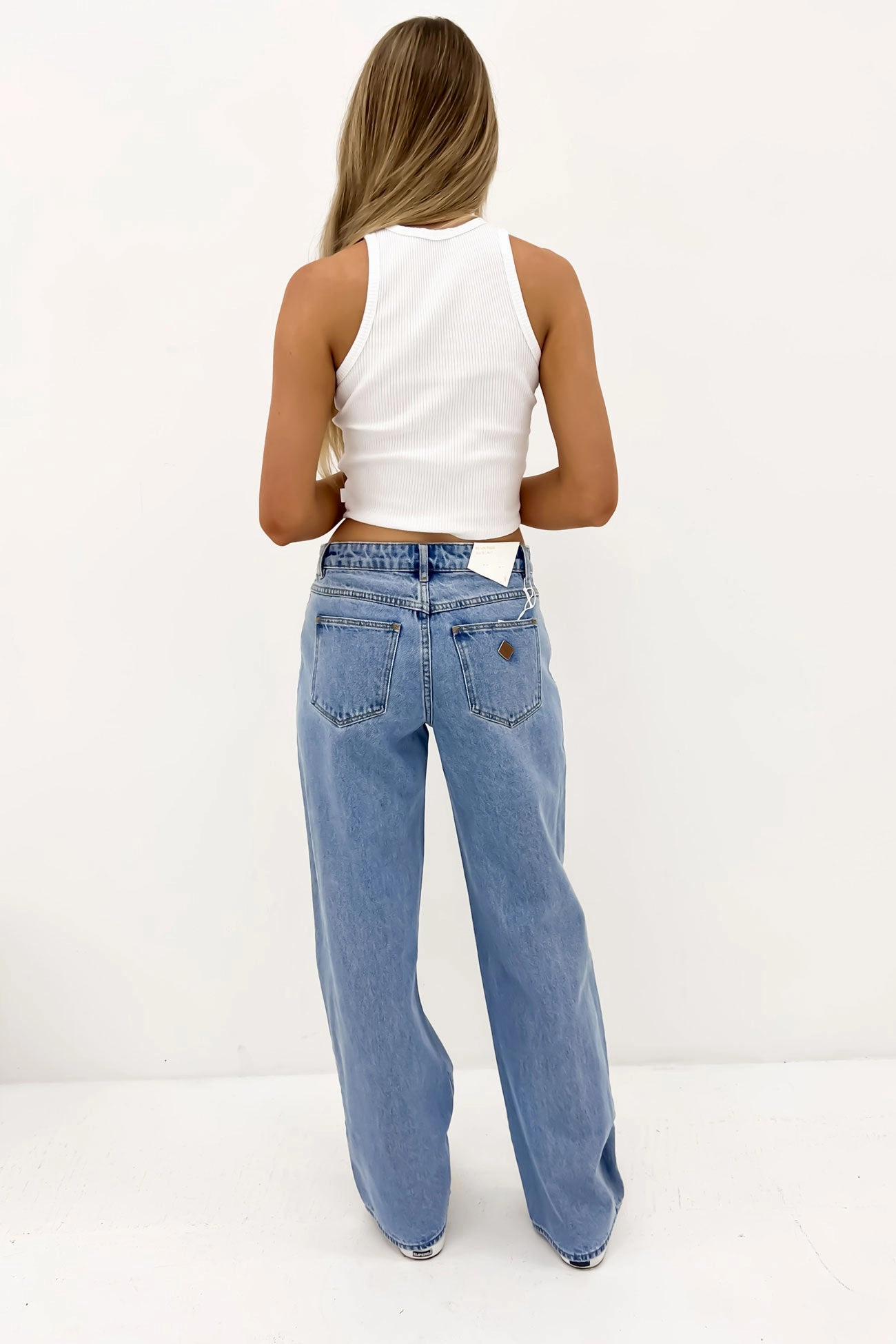 A 99 Baggy Jean Gigi Outfit Plan No Hassle Fit