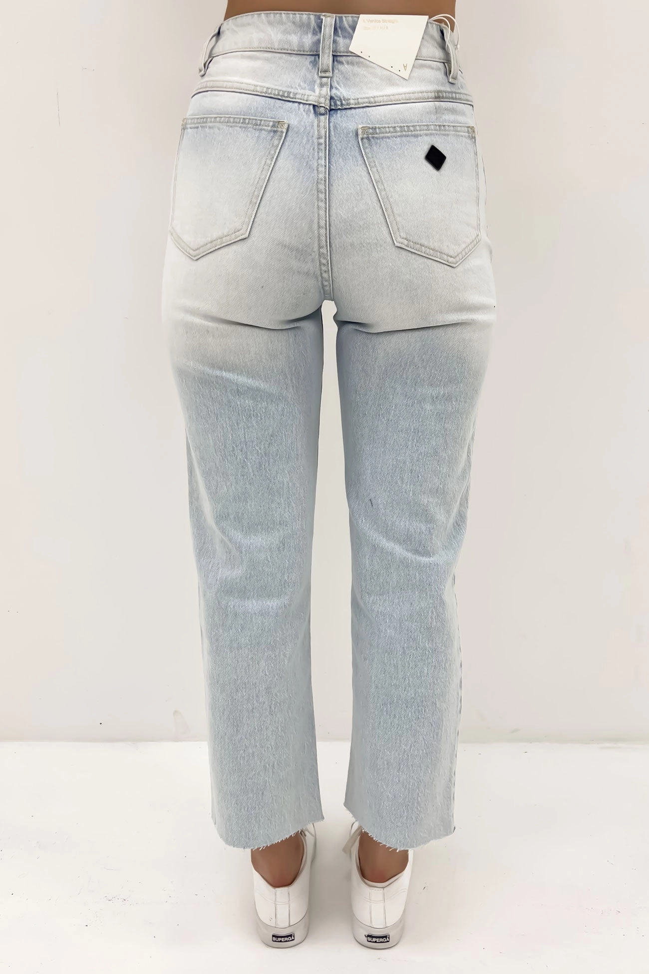 Clean Shape Stylish Vibes A Venice Straight Jean Kes