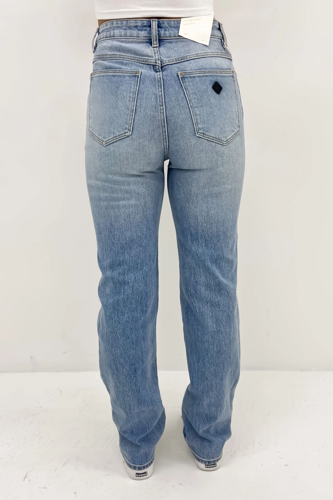 A 94 High Straight Jean Noa RCY Breathable fabric technology