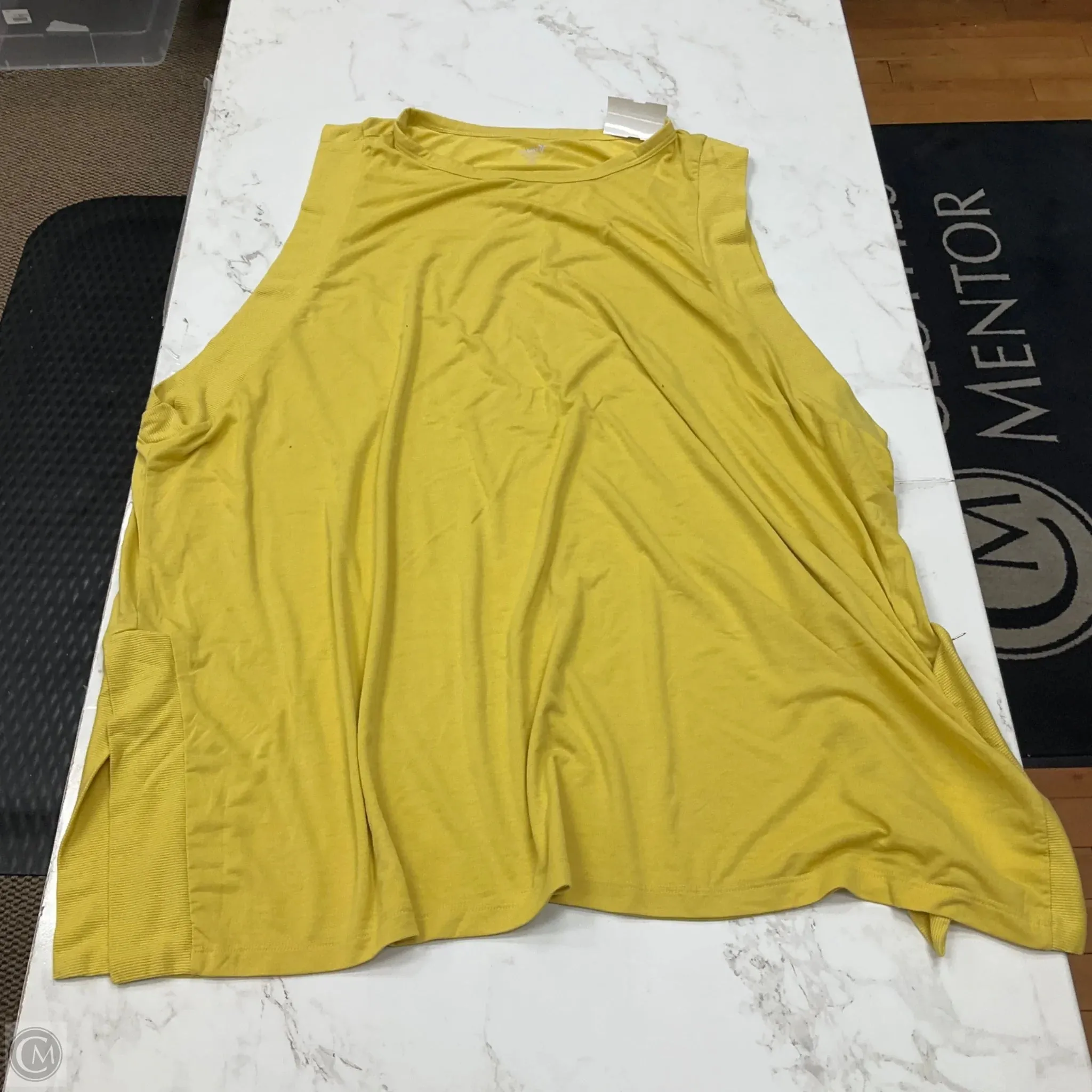 Downtown Cool Ventilated Back Panel Athletic Tank Top By Old Navy In Yellow, Size: 3x