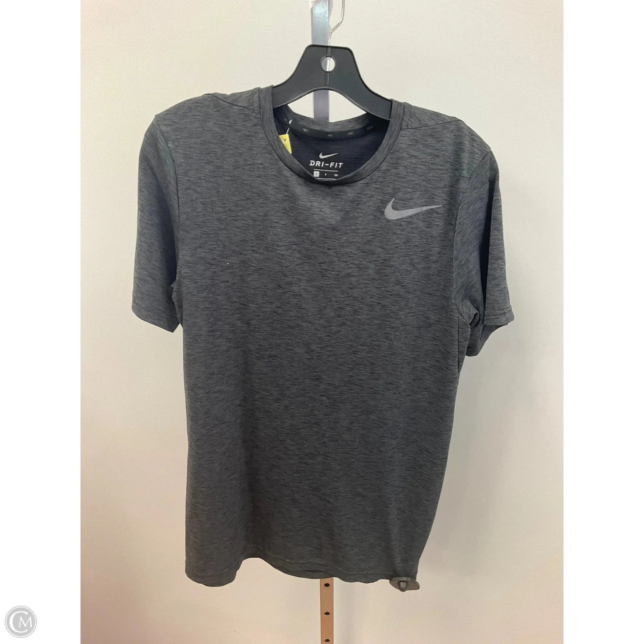 Athletic Top Short Sleeve By Nike In Grey, Size: S QuickDry Technology