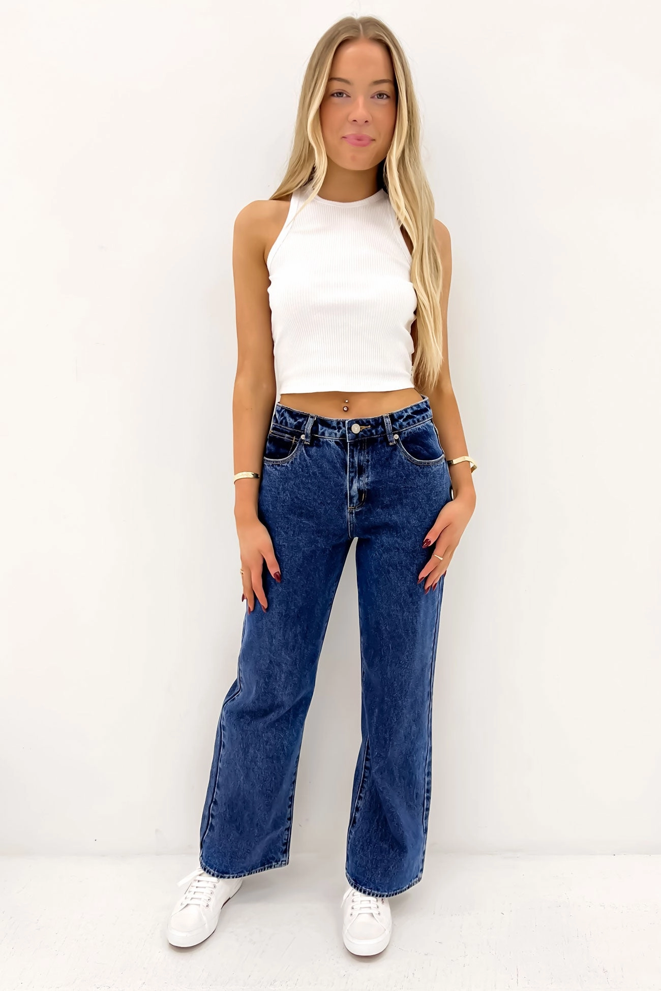 A 95 Baggy Petite Jean Bella Minimalist Design