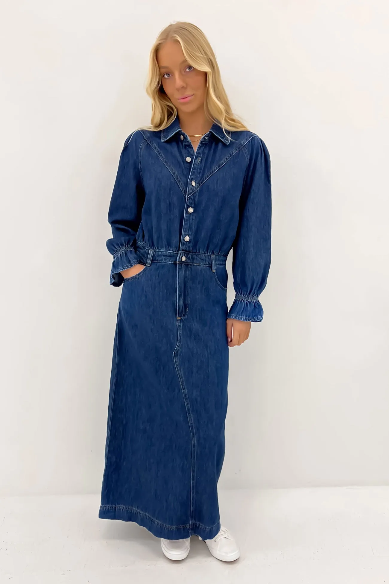 Macey Denim Maxi Dress Mid Blue Texture Softness High Waist