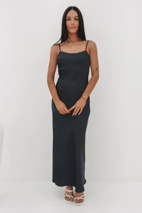 Ruched-Detail All Fit Carter Maxi Dress Ink