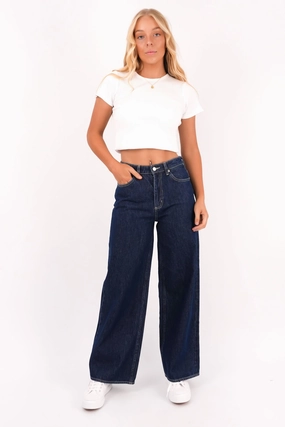 Relaxed Style Outdoor Enthusiast Evening Stroll Mid Slouch Jean Indigo Exchange Petite