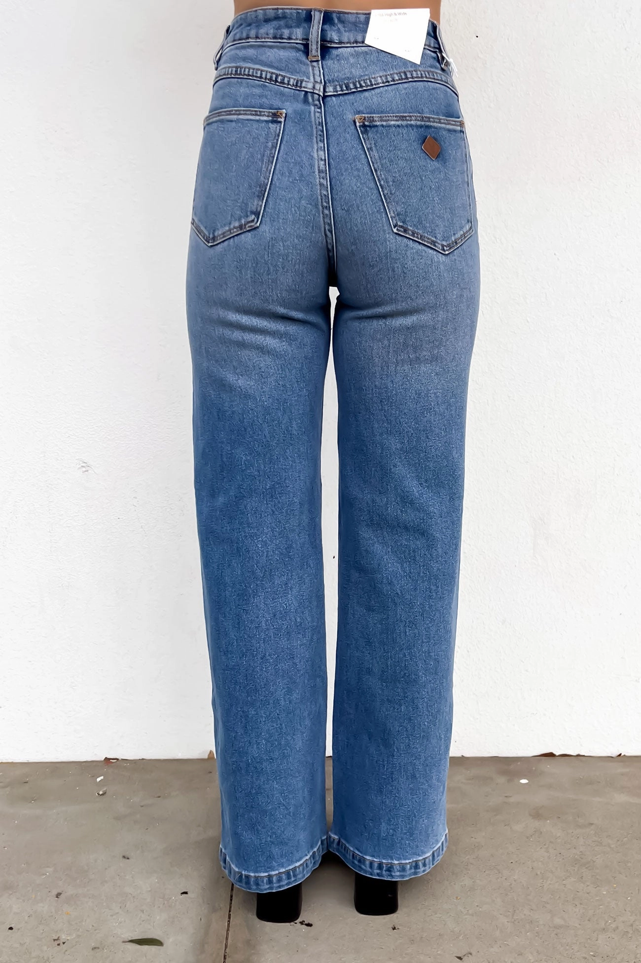 A 94 Wide Jean Julieta No Gap Waistband