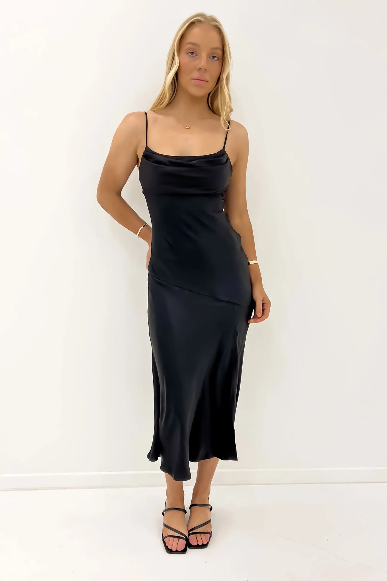 Layered Comfort Wear Edie Midi Dress Black