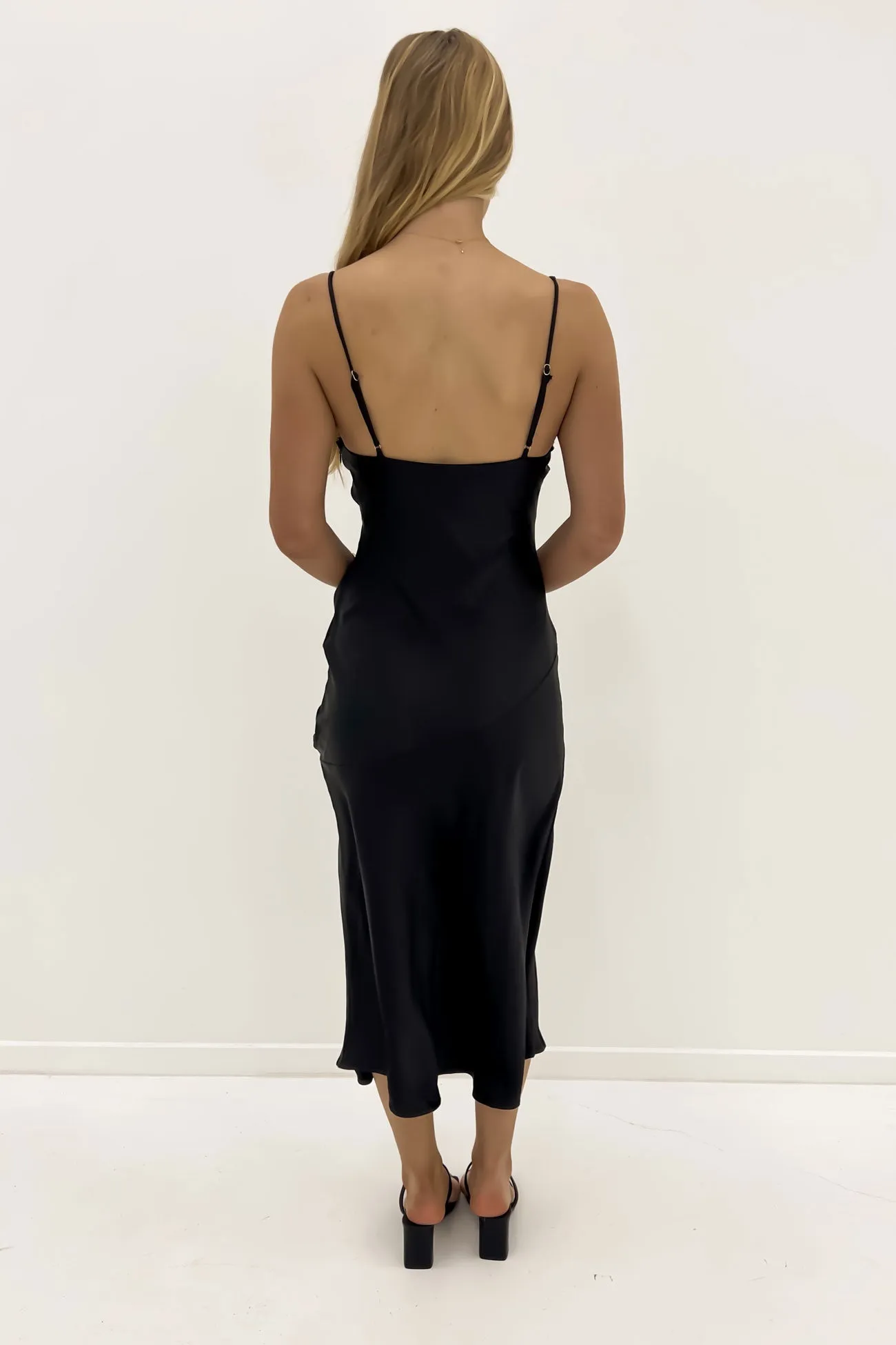 Edie Midi Dress Black Elegant Cut