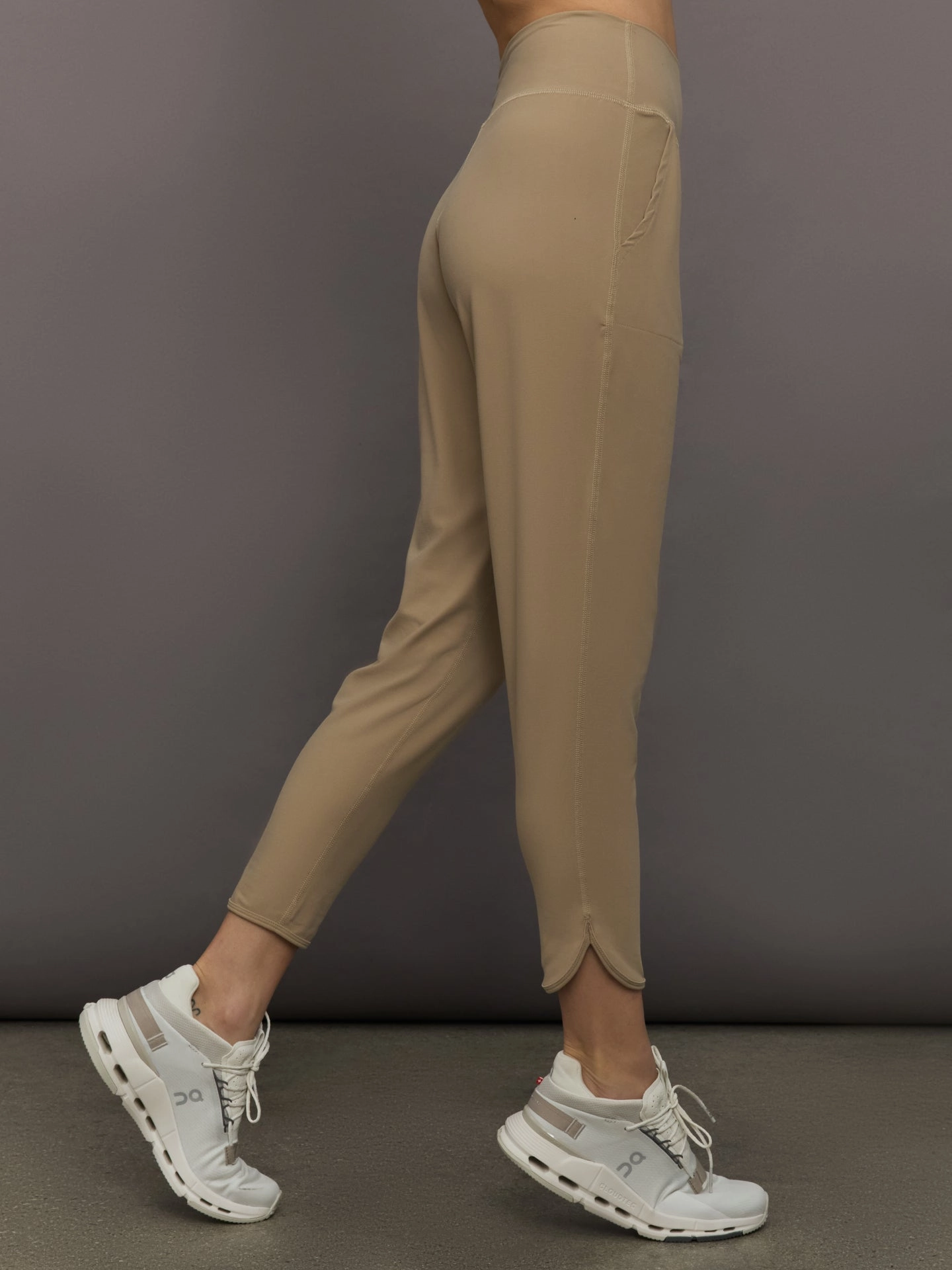 Jogger in Melt - Chinchilla Tear Resistant Fabric