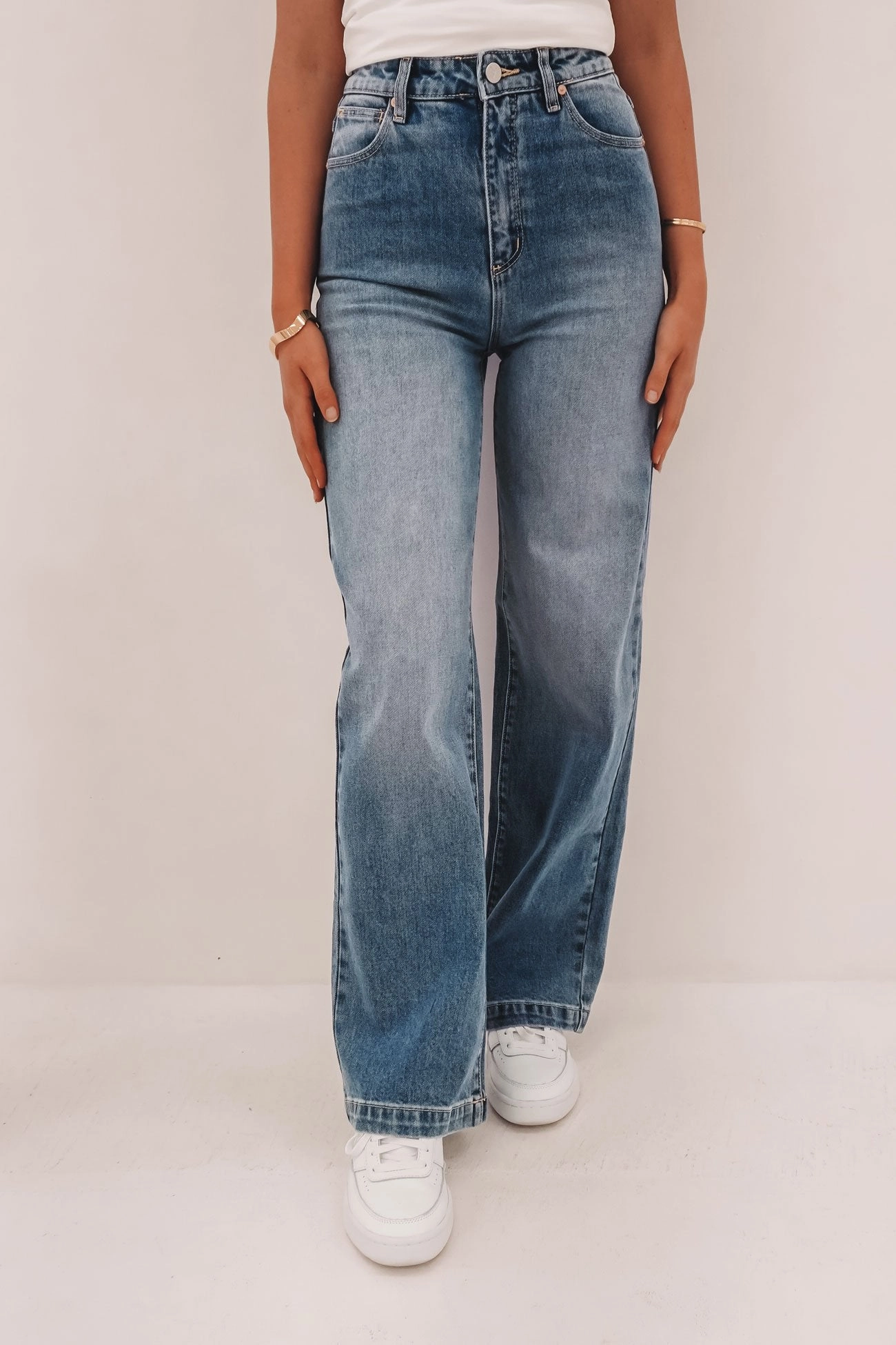 A 94 Wide Jean Alexa RCY Home Comfort Weekend Warrior Sporty Look