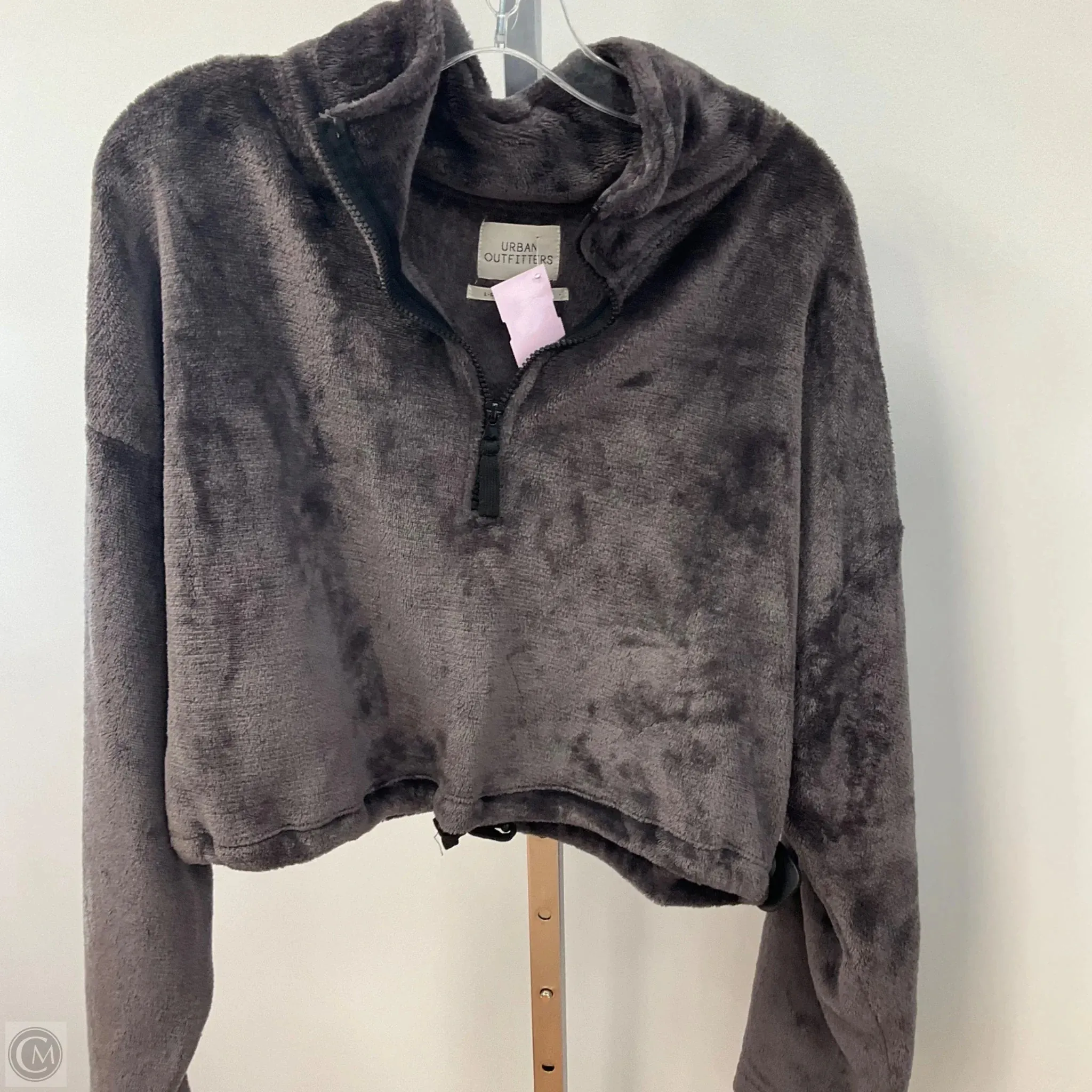 LowBulkFabric UniversalFit Sweatshirt Collar By Urban Outfitters In Grey, Size: L