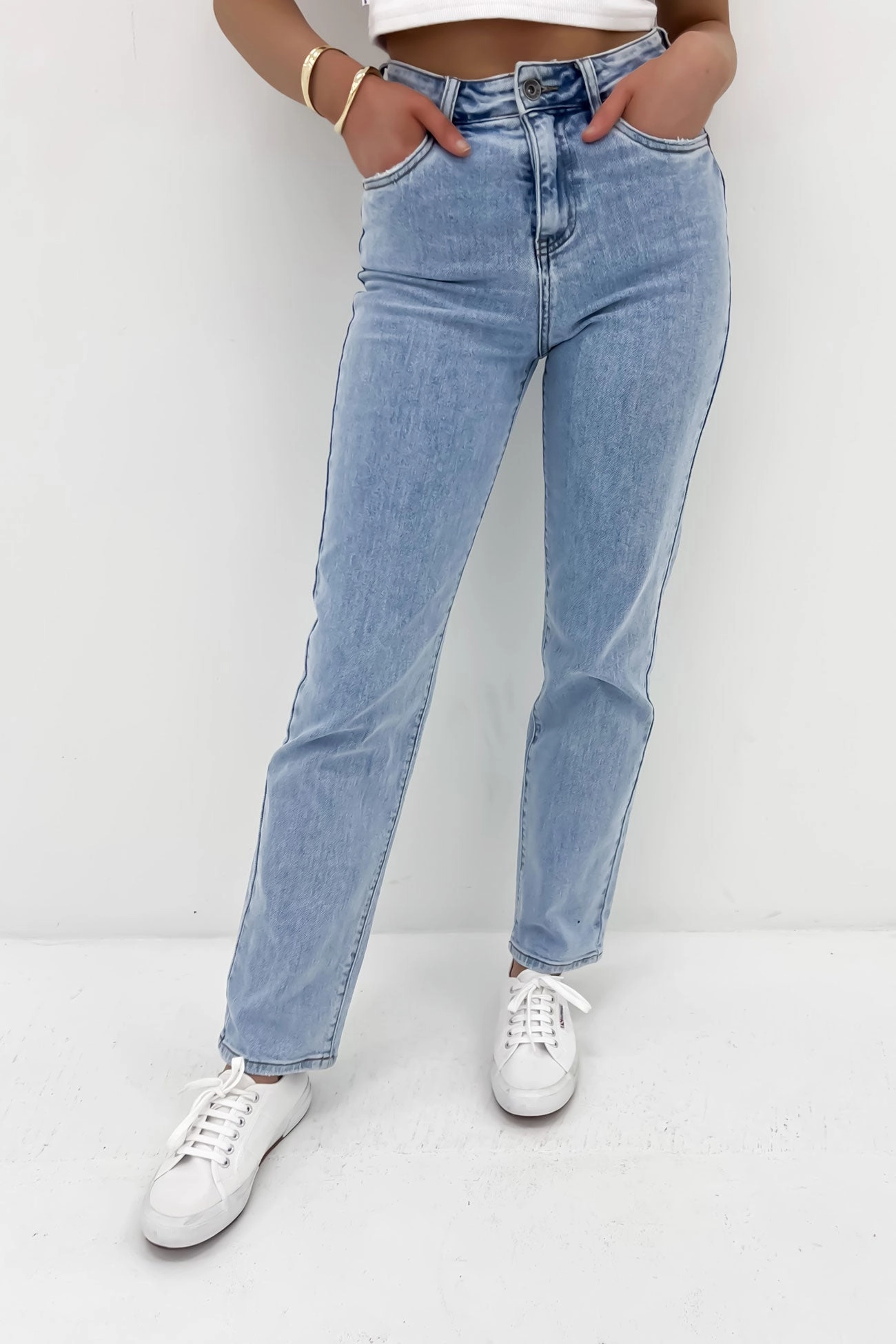 Mila Straight Comfort Jean Light Blue elastic waistband