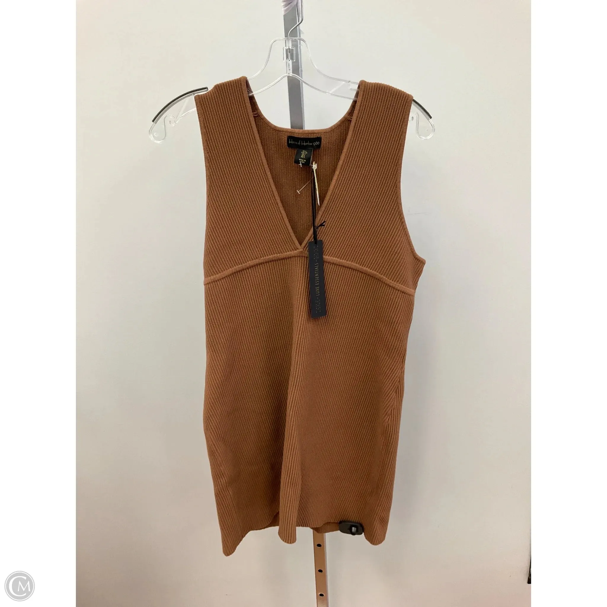 Polished Motion Dress Casual Short By House Of Harlow In Tan, Size: L