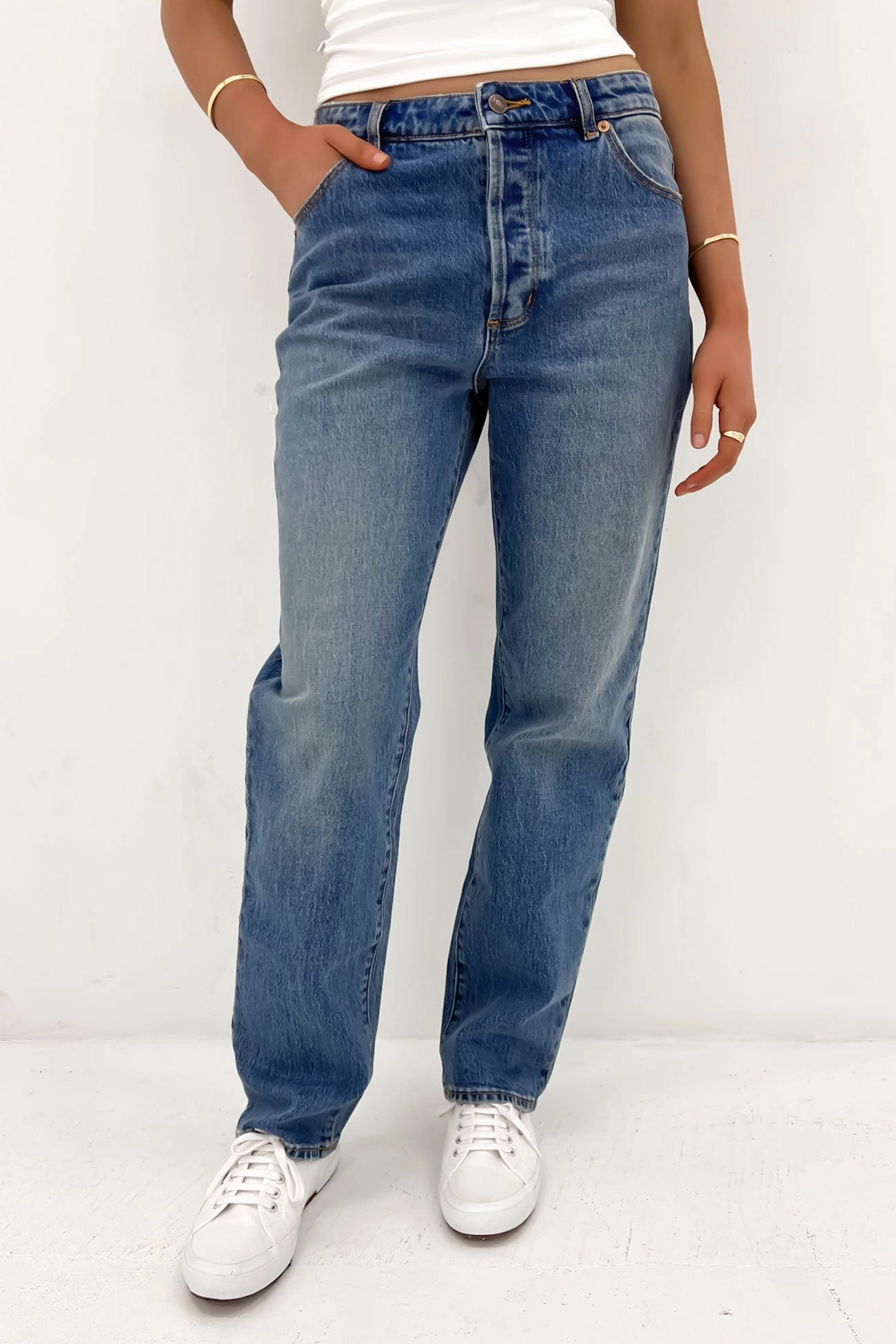Home Comfort Party Look Modern Minimalist Base Fit Piece 90S Relaxed Jean Broken In