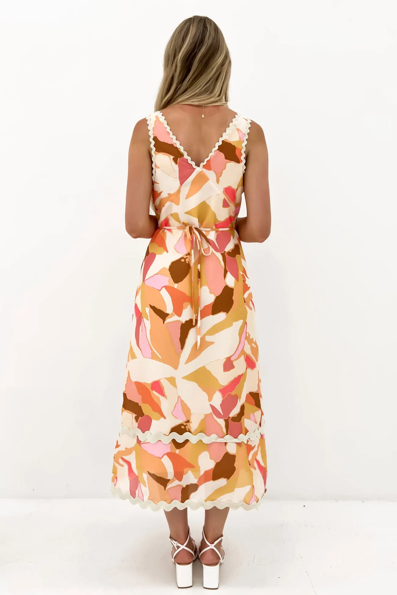 Elegant formal piece Yates Midi Dress Pink Camo