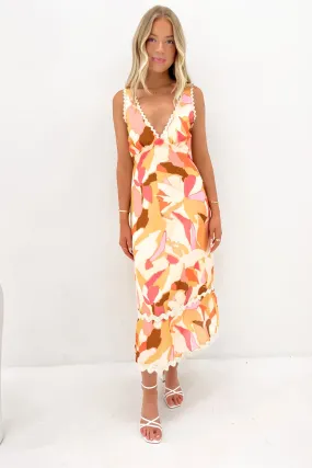 Pure Elegance Refined Line Yates Midi Dress Pink Camo