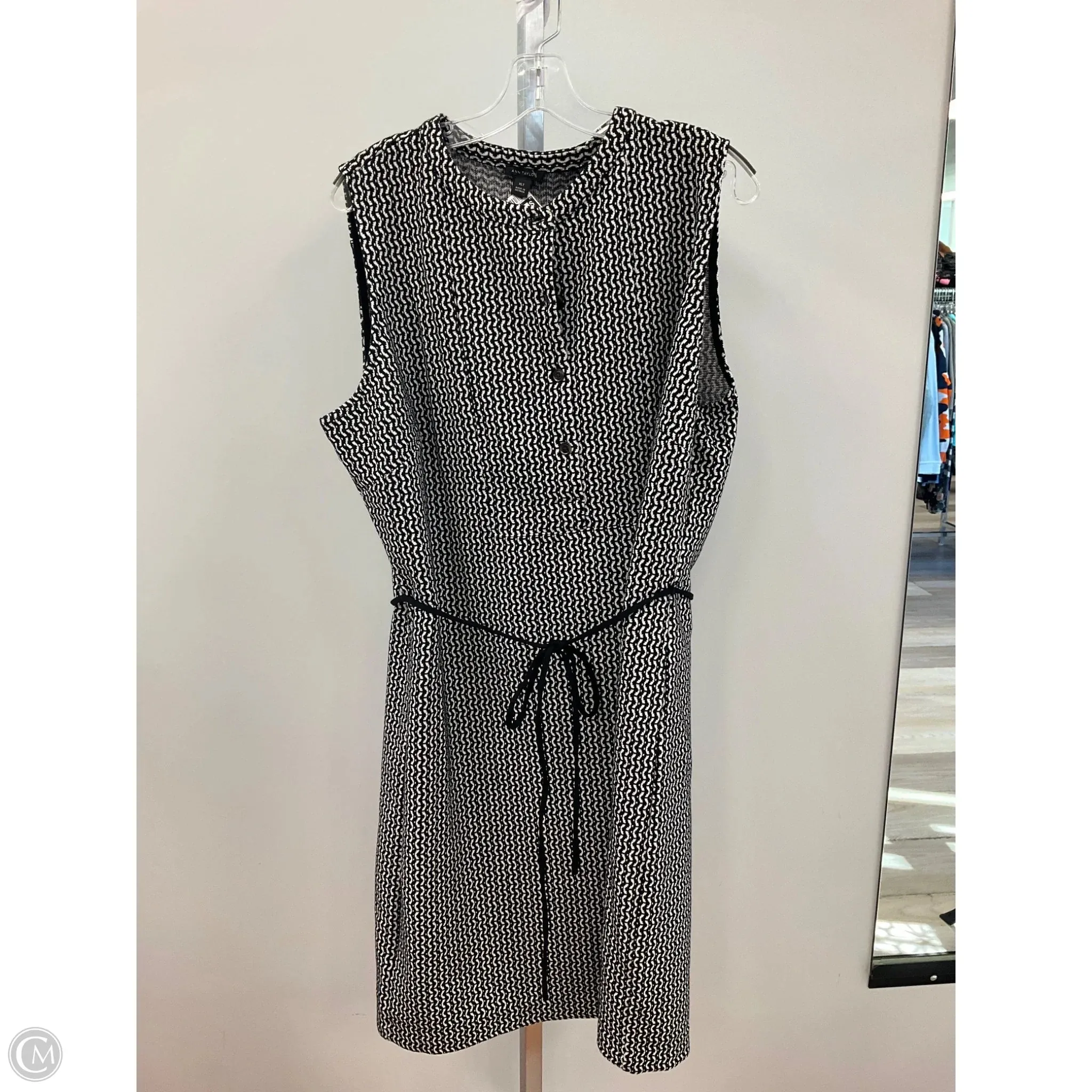 Dress Casual Midi By Ann Taylor In Black & White, Size: Xl CoolingChannelFabric