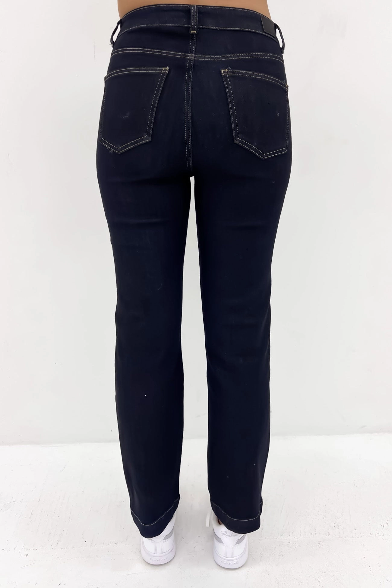 Outdoor Fashion Modern Minimalist Urban Explorer Kathryn Jean Dark Blue