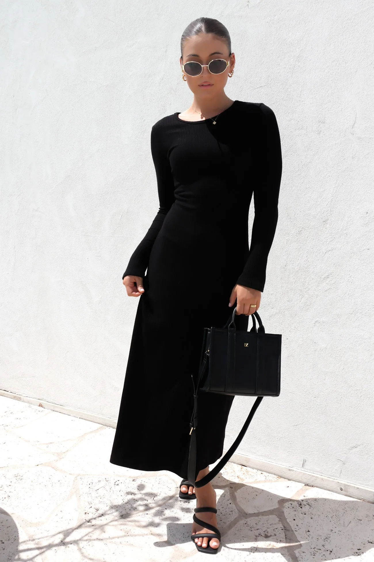 Natural Aesthetic Straight-Cut Miles Maxi Dress Black