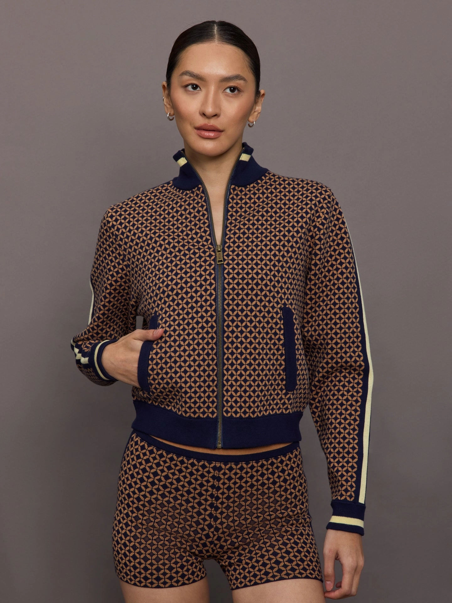 Crossroad Margot Knit Jacket - Geo Static Resistant Fibers Flexible Elastic Seams