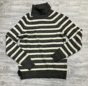 Sweater By Loft In Grey & White, Size: Xs Stretchy Top NonChafing Fabric