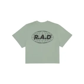 GLOBE CROP TEE JADE Sustainable Production Process Laser Cut Edges