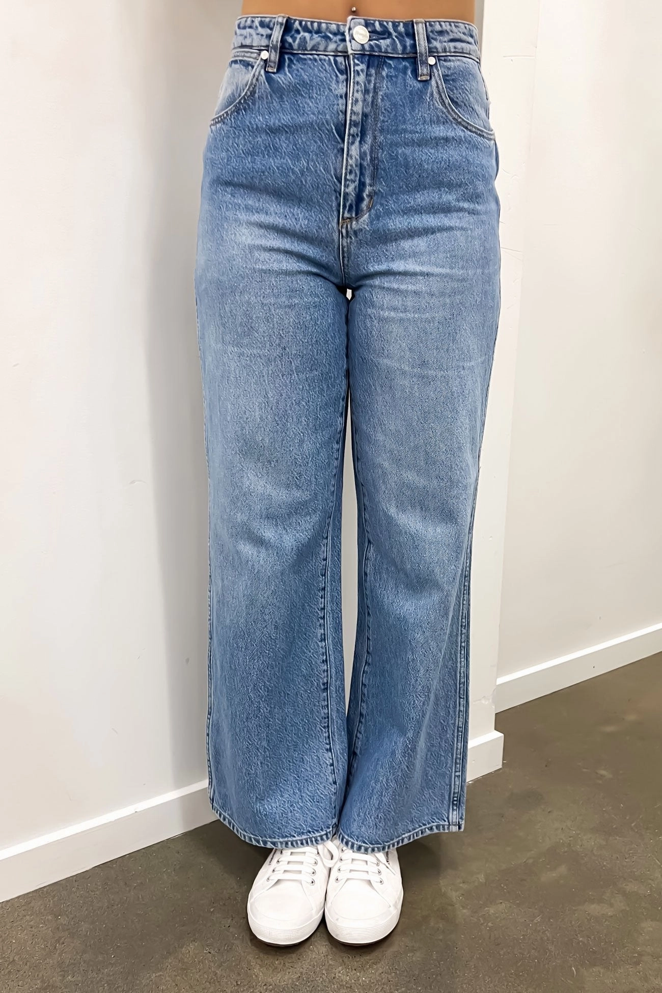 Relaxed Style Work Ready Outdoor Enthusiast General Option Hi Bells Jean Rolling Blues Petite