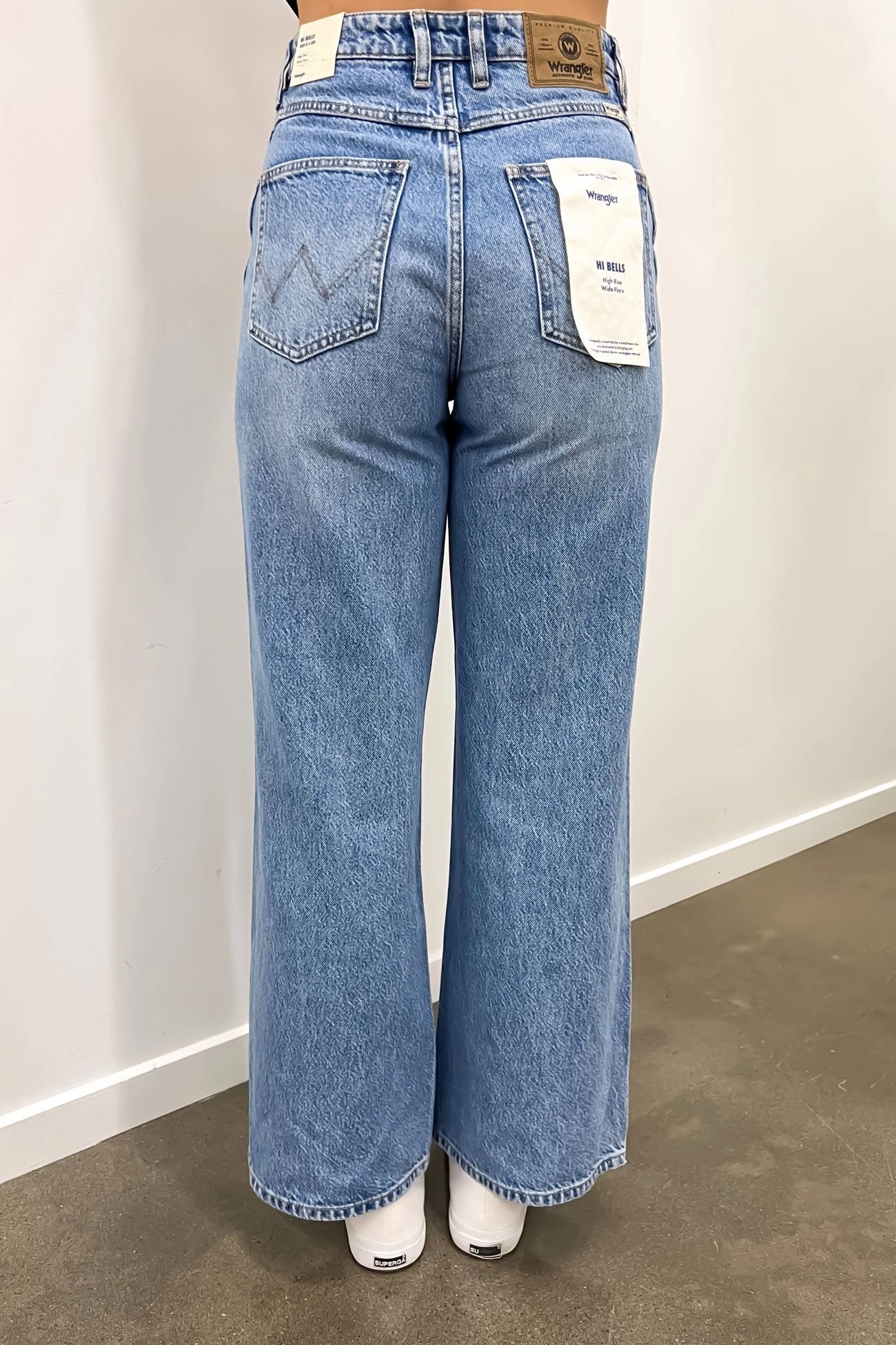 Style Appropriate Party Look Classic Wear Hi Bells Jean Rolling Blues Petite