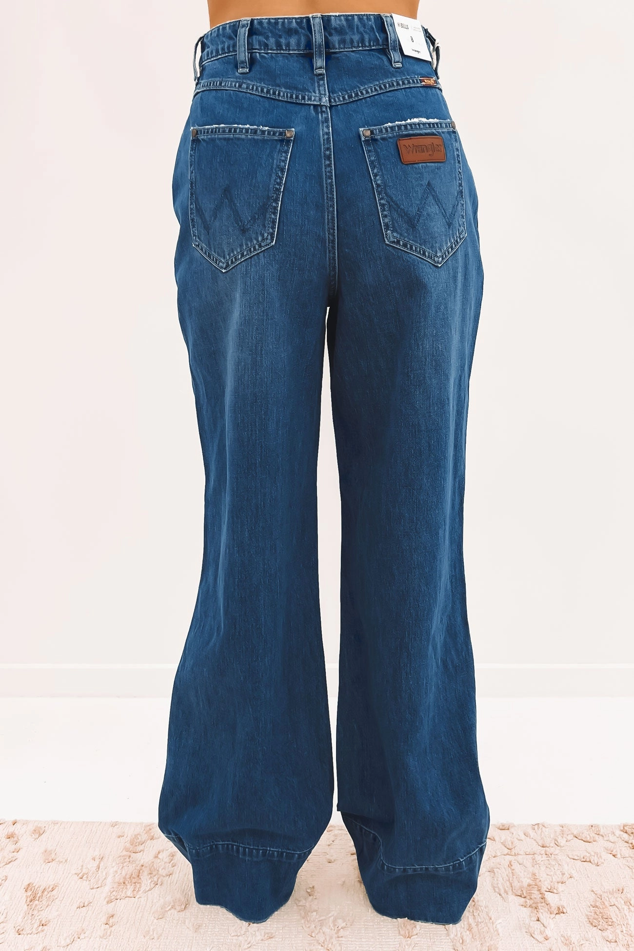 Hi Bells Wide Jean Journey Casual Friday Parent Style Travel Outfit
