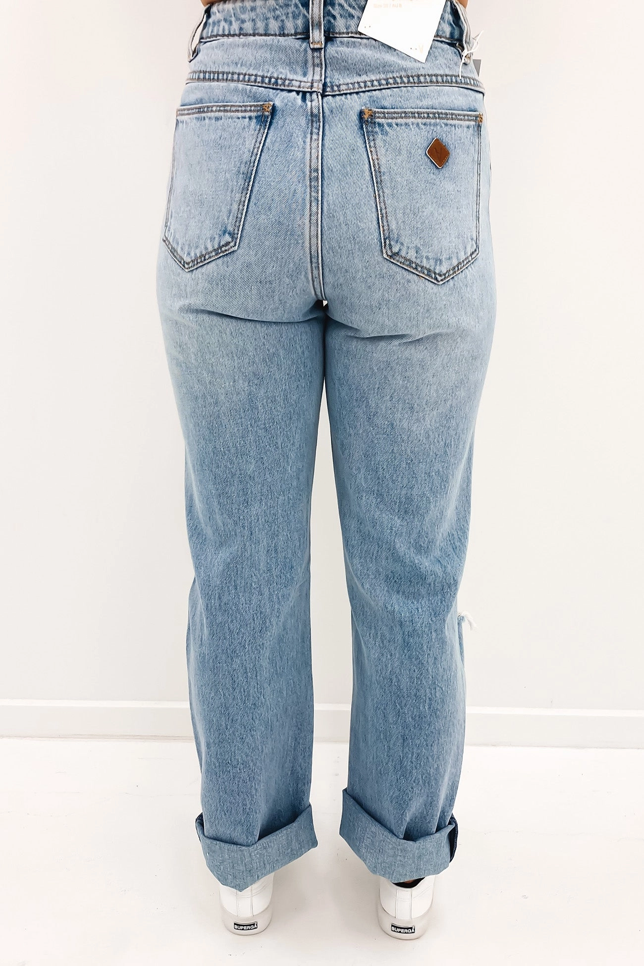 A 94 High Straight Jean Suzie Rip All Day Comfort Design