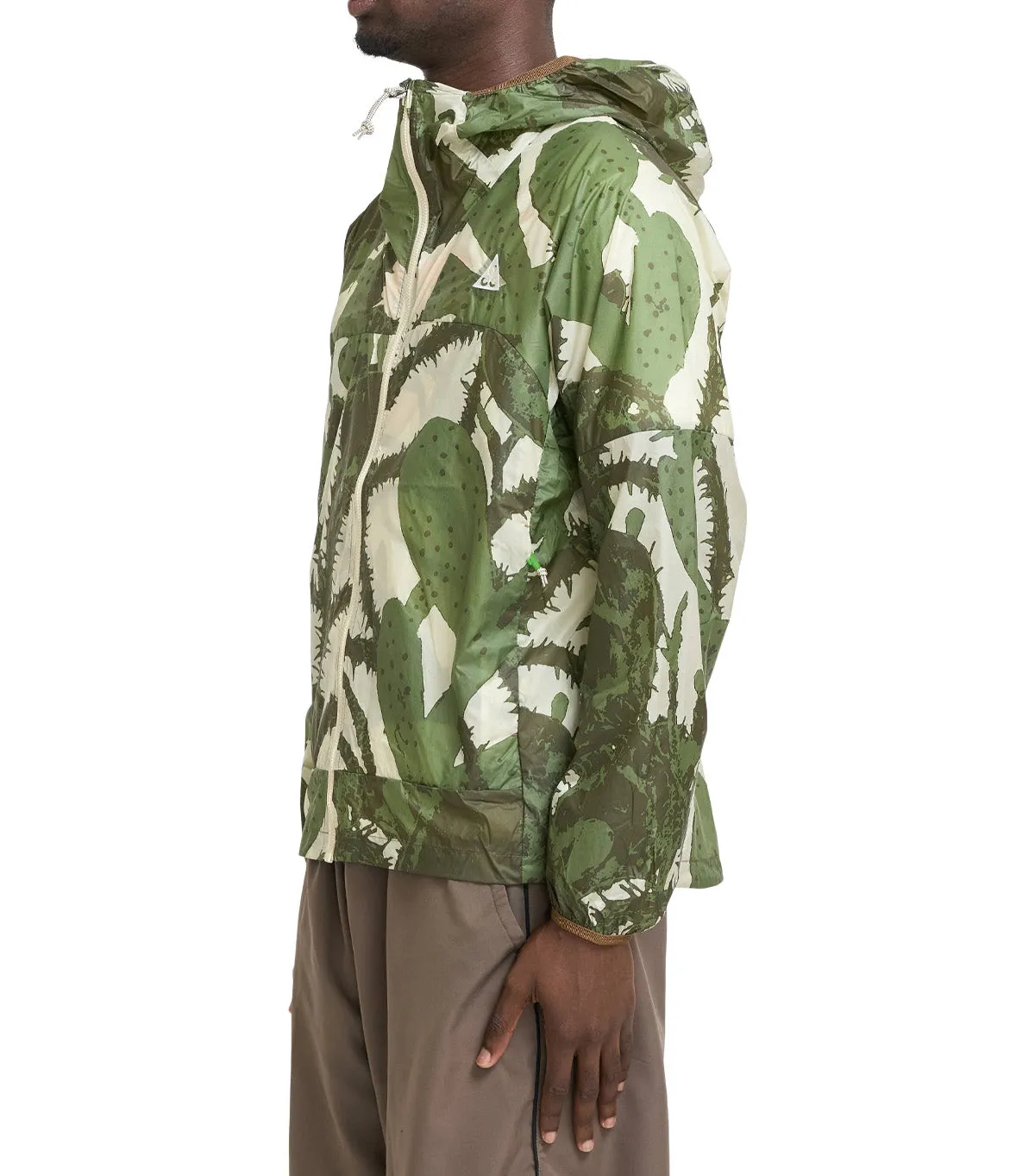 DoubleStitchedEdges MeshVentilation Nike ACG "Cinder Cone" Windproof Jacket Khaki Mosswood