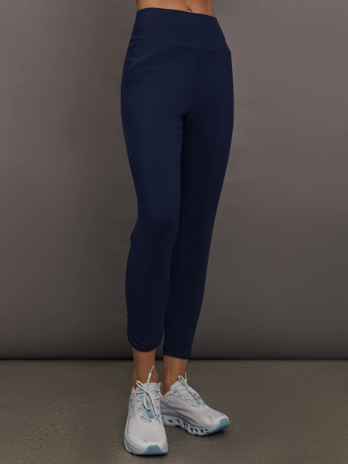 Flexible Waistband Tear Resistant Material Jogger in Melt - NAVY BLAZER