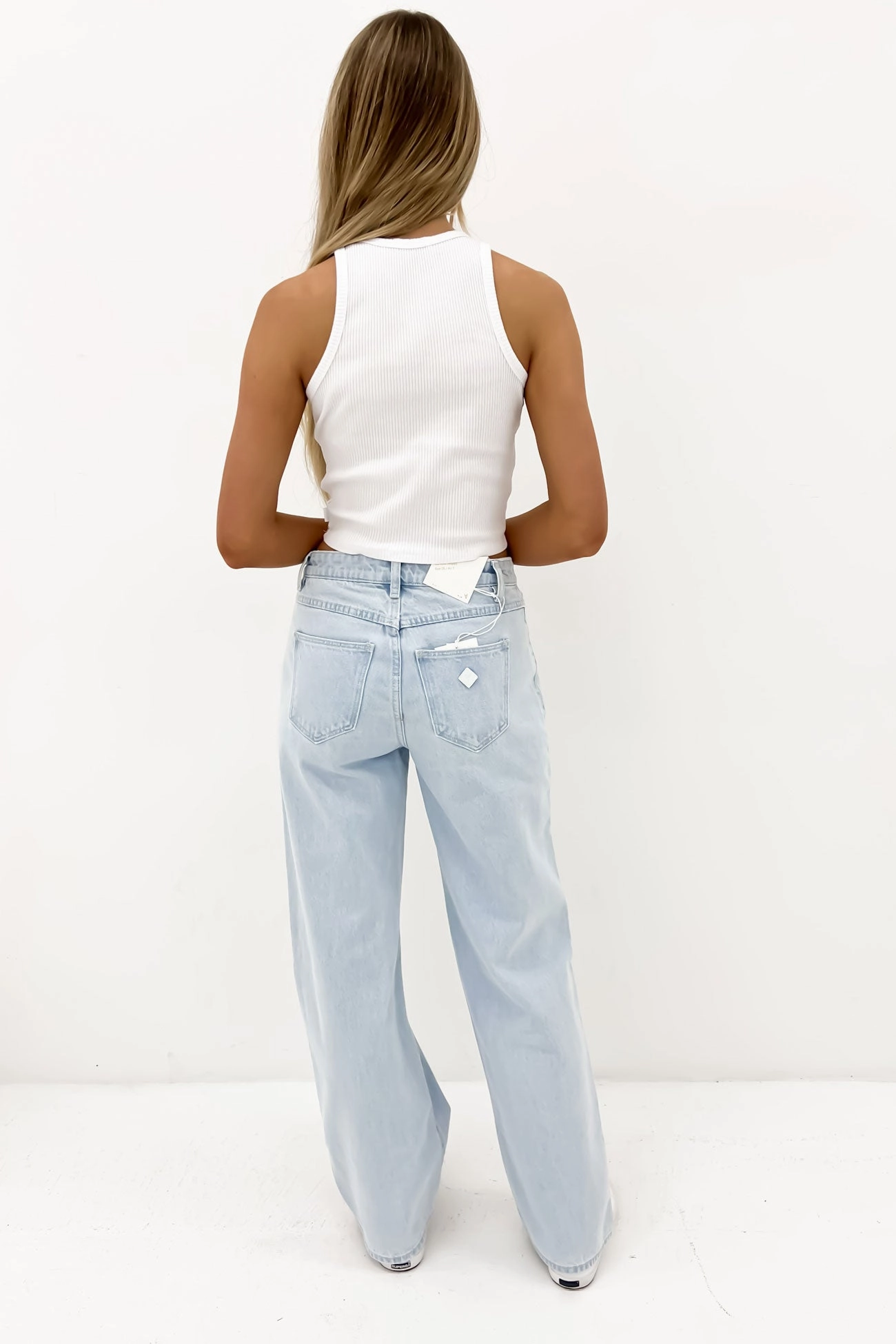 Minimal Look A 95 Baggy Jean Kate