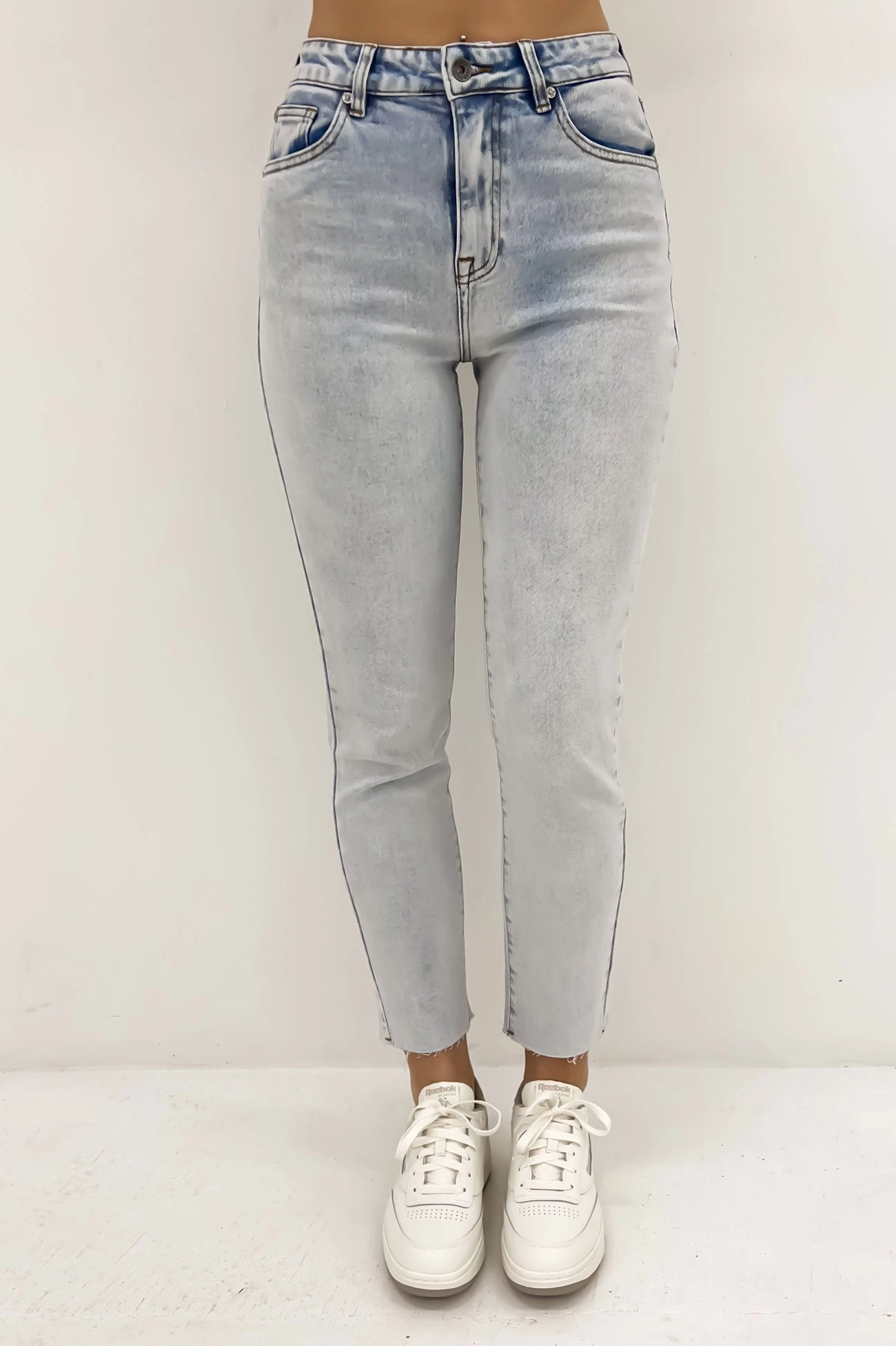 Monica Mom Comfort Jean Bleach Shopping Day Vibrant Perfect Basic