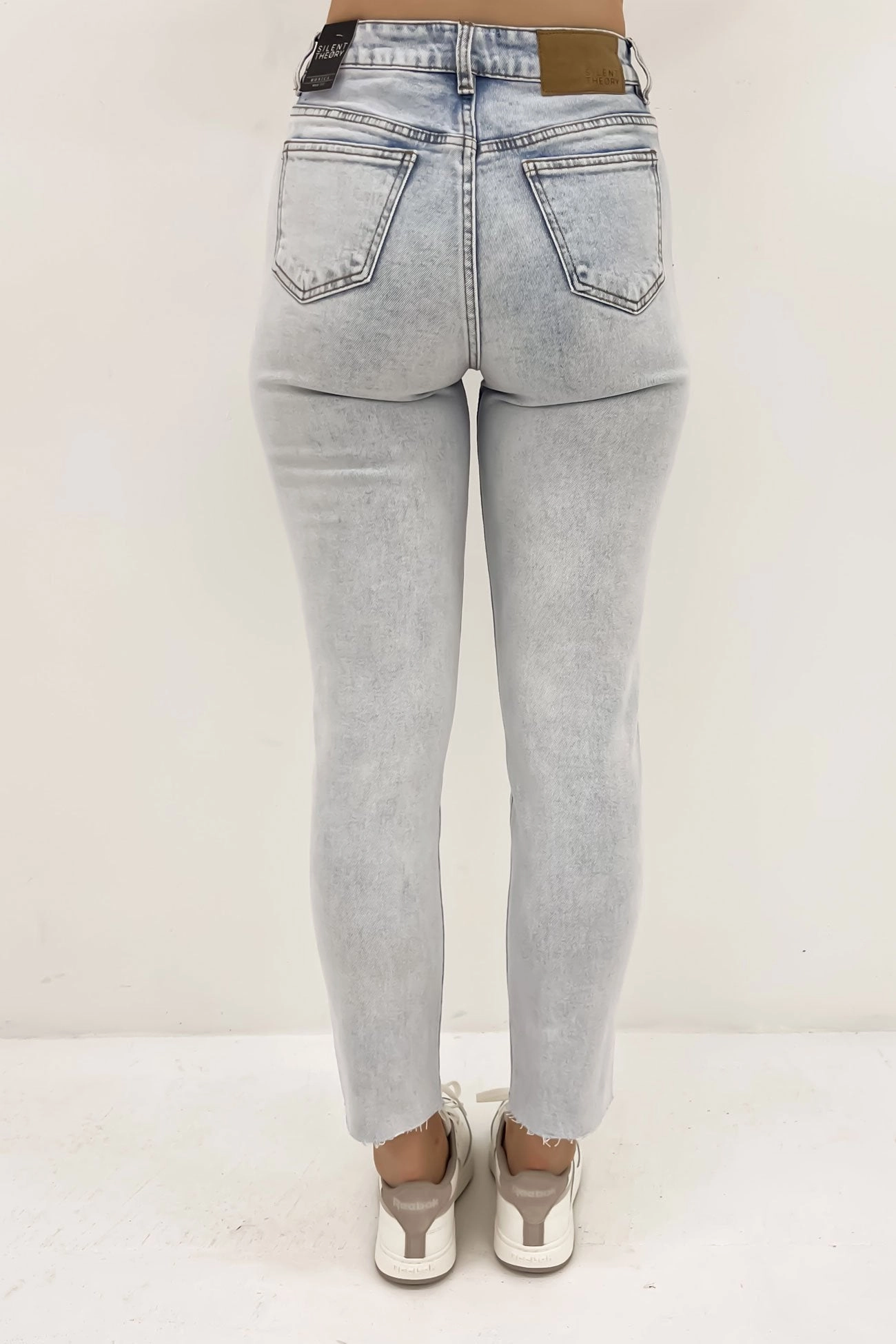 Monica Mom Comfort Jean Bleach Sleek Option Garment Washed Softness
