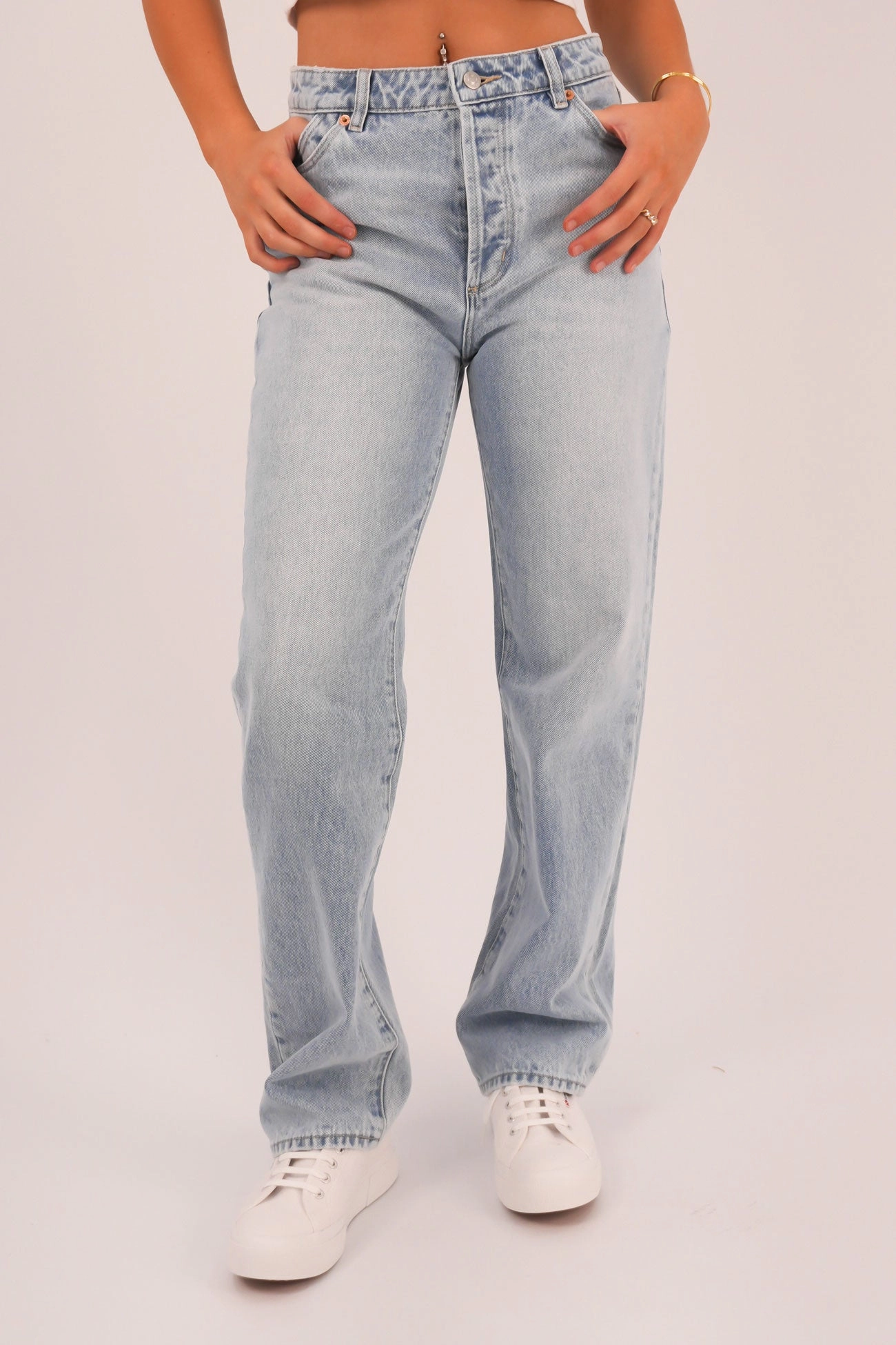 90s Relaxed Jean Long Beach Worn Tagless Design