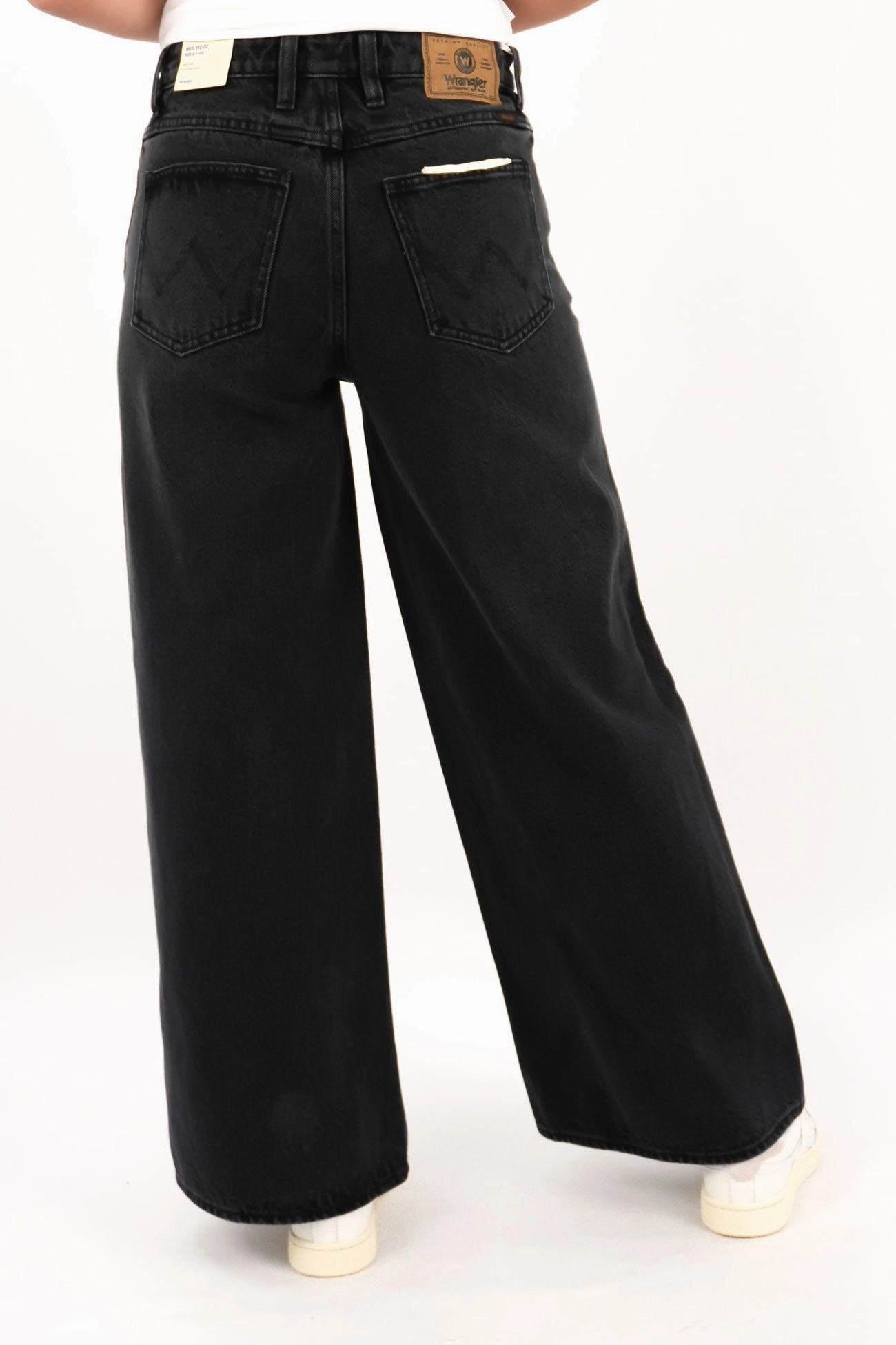 Mid Stevie Jean Nightwatch Black Petite Picnic Style Textured Eco Friendly Chill Outfit Road Trip
