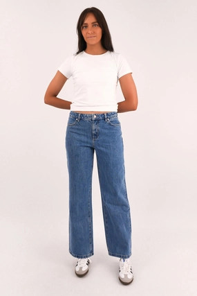 Mid Wide Jean Blue Intuition Durable Rivet Hardware All Fit Style