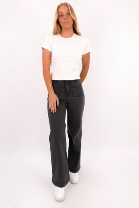 Relaxed Taper Sarah Wide Leg Jean Washed Black
