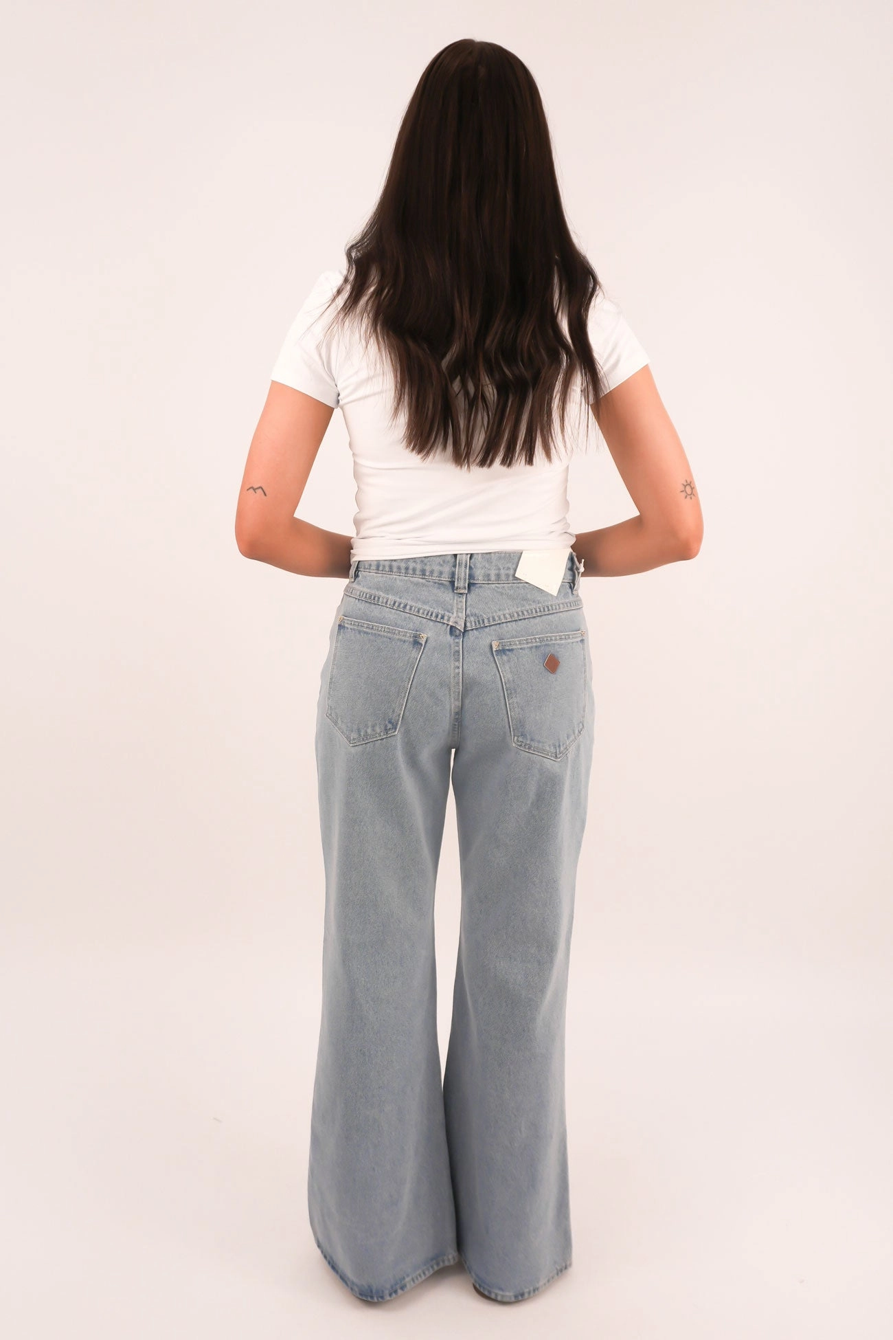 Light Touch A 95 Baggy Flare Jean Paris