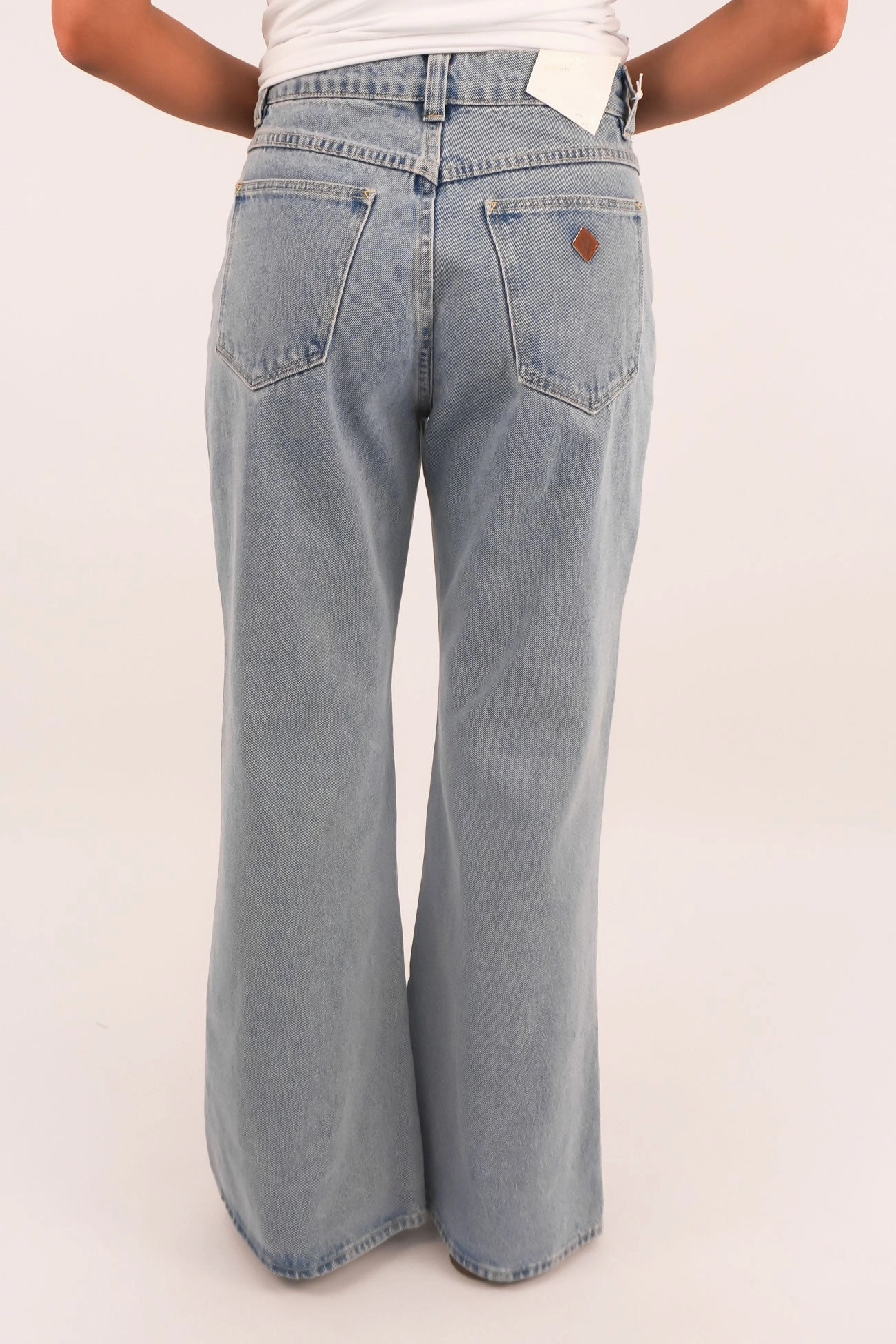 A 95 Baggy Flare Jean Paris Smart Wardrobe Lightweight Morning Stroll Durable