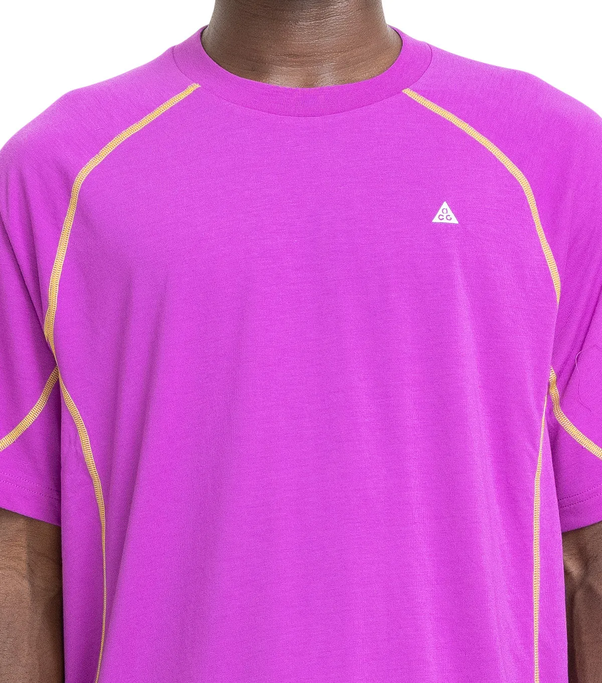 Nike ACG Advanced UV Short Sleeve T-Shirt Purple Chic Fit Classic Glow