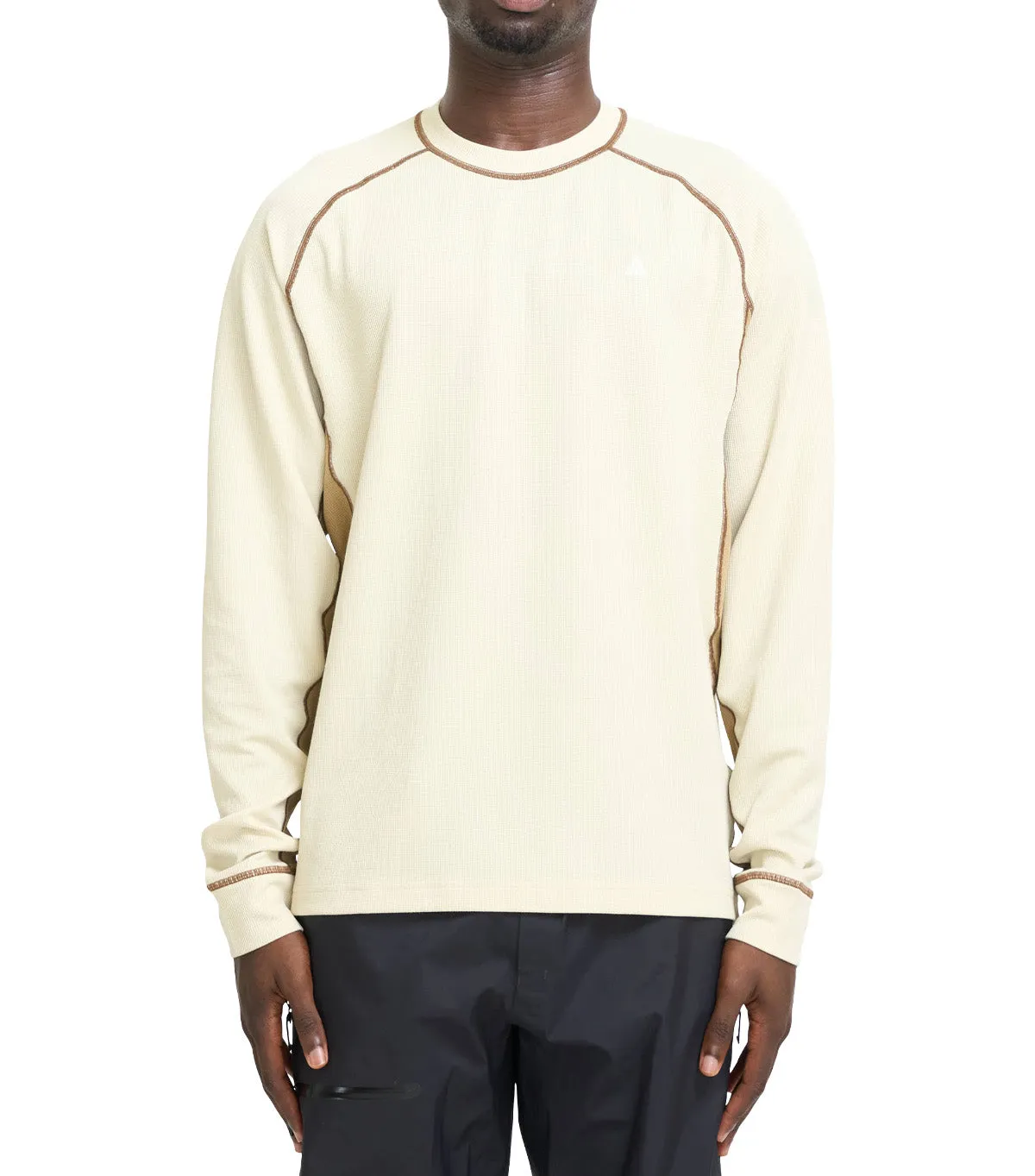 Beach Ease Nike ACG Chinati Dri-FIT Long Sleeve T-Shirt Khaki