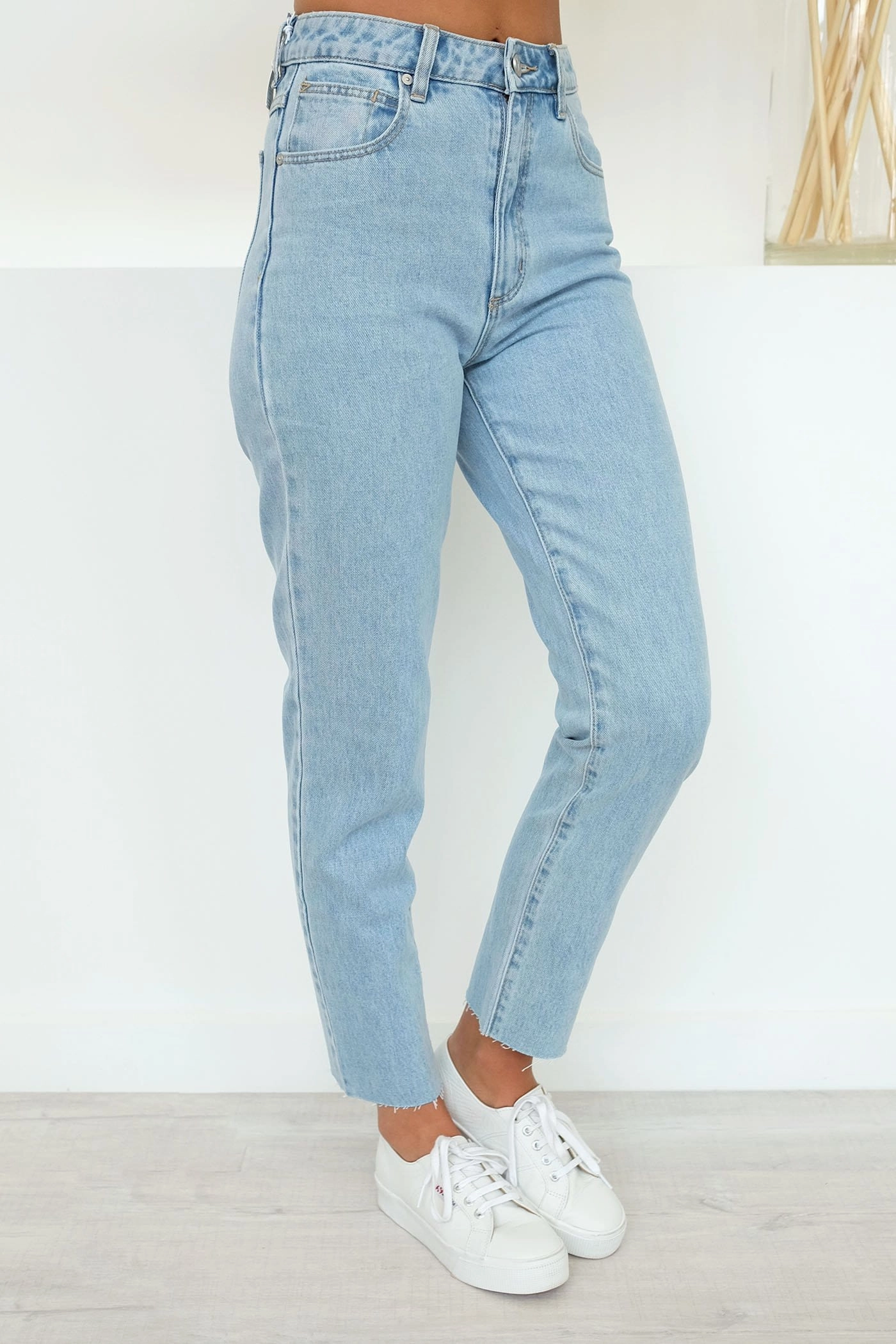 Clean Lines Travel Outfit Evening Stroll Minimalist A 94 High Slim Jean Walk Away