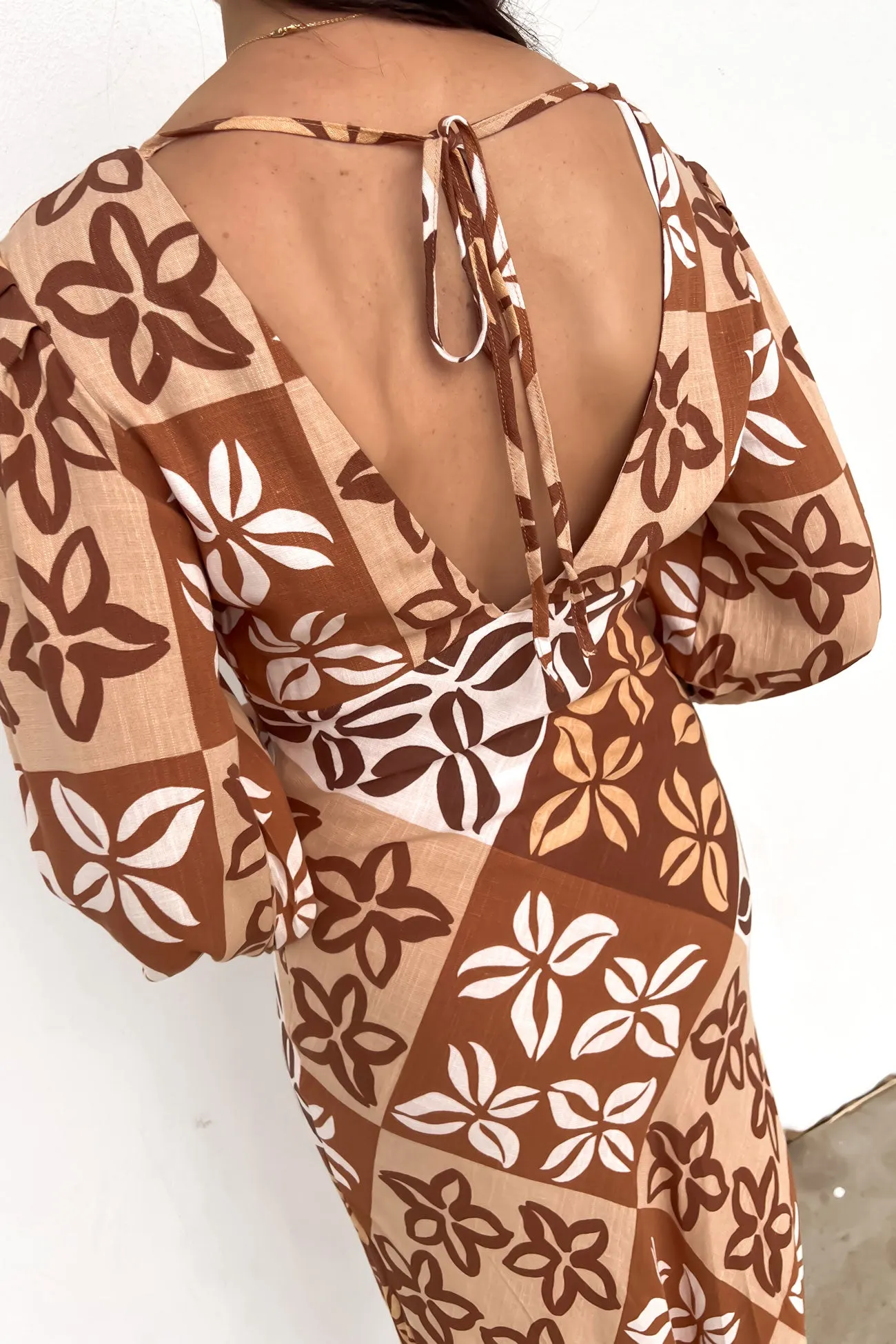 Tylah Maxi Dress Brown Milan Smooth Fit Comfy Fit